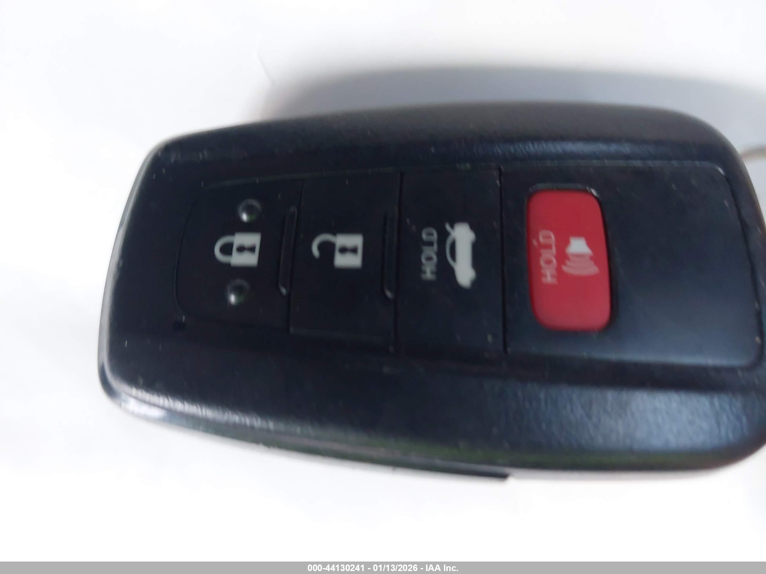 TOYOTA CAMRY image 11
