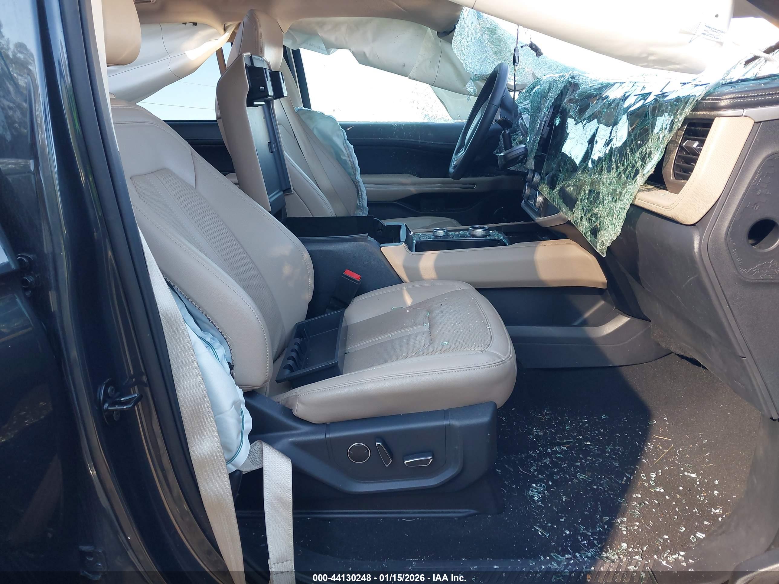 FORD EXPEDITION image 5