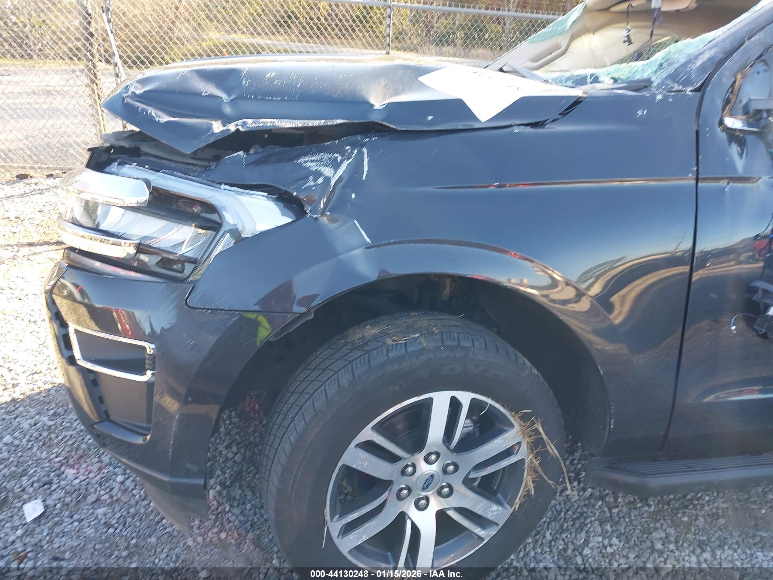 FORD EXPEDITION image 6