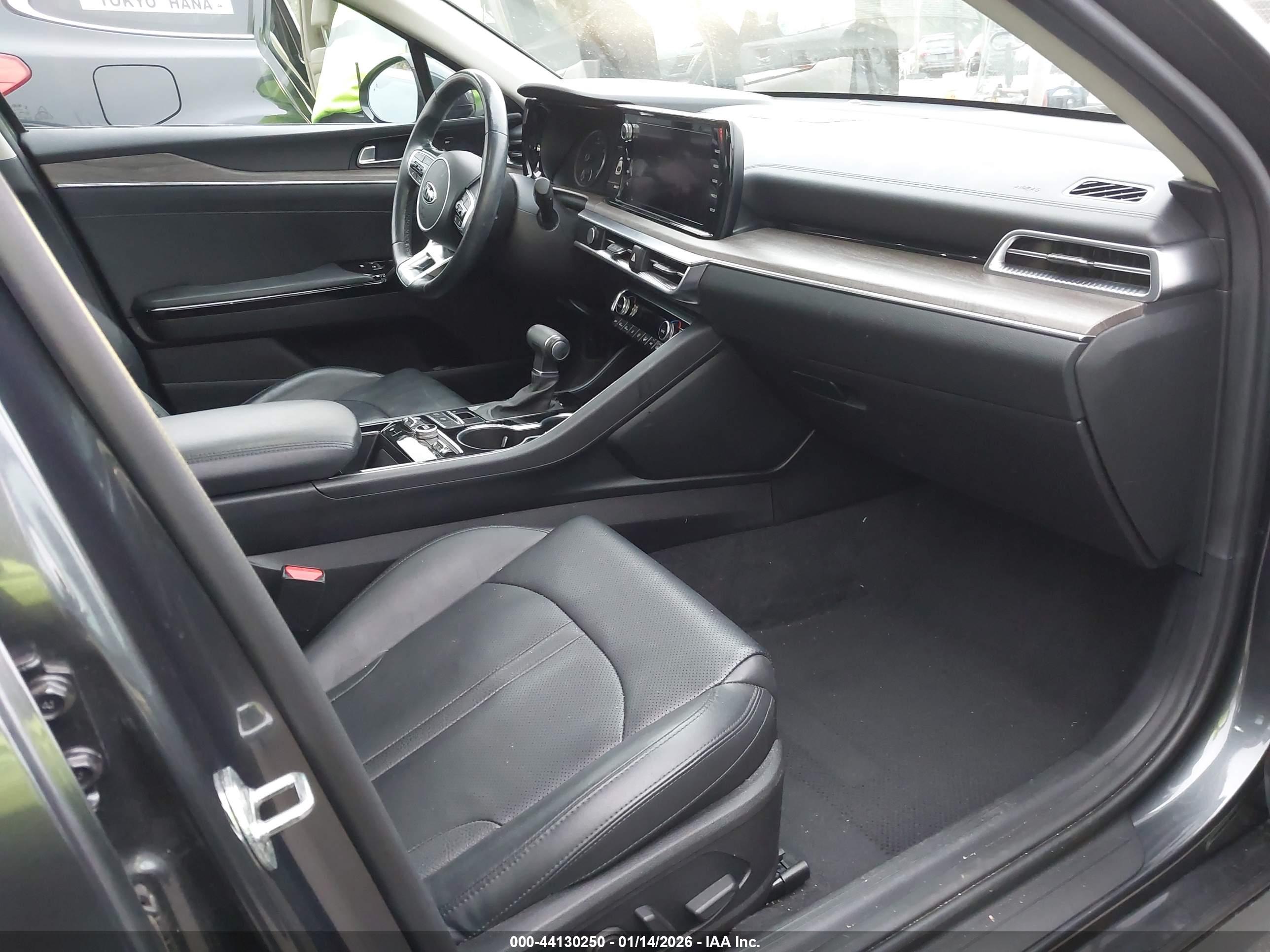 KIA K5 image 5