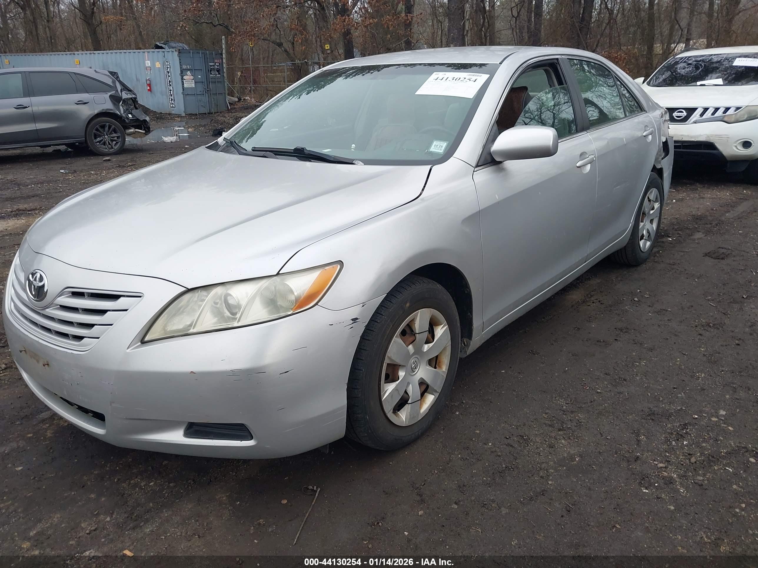 TOYOTA CAMRY image 2