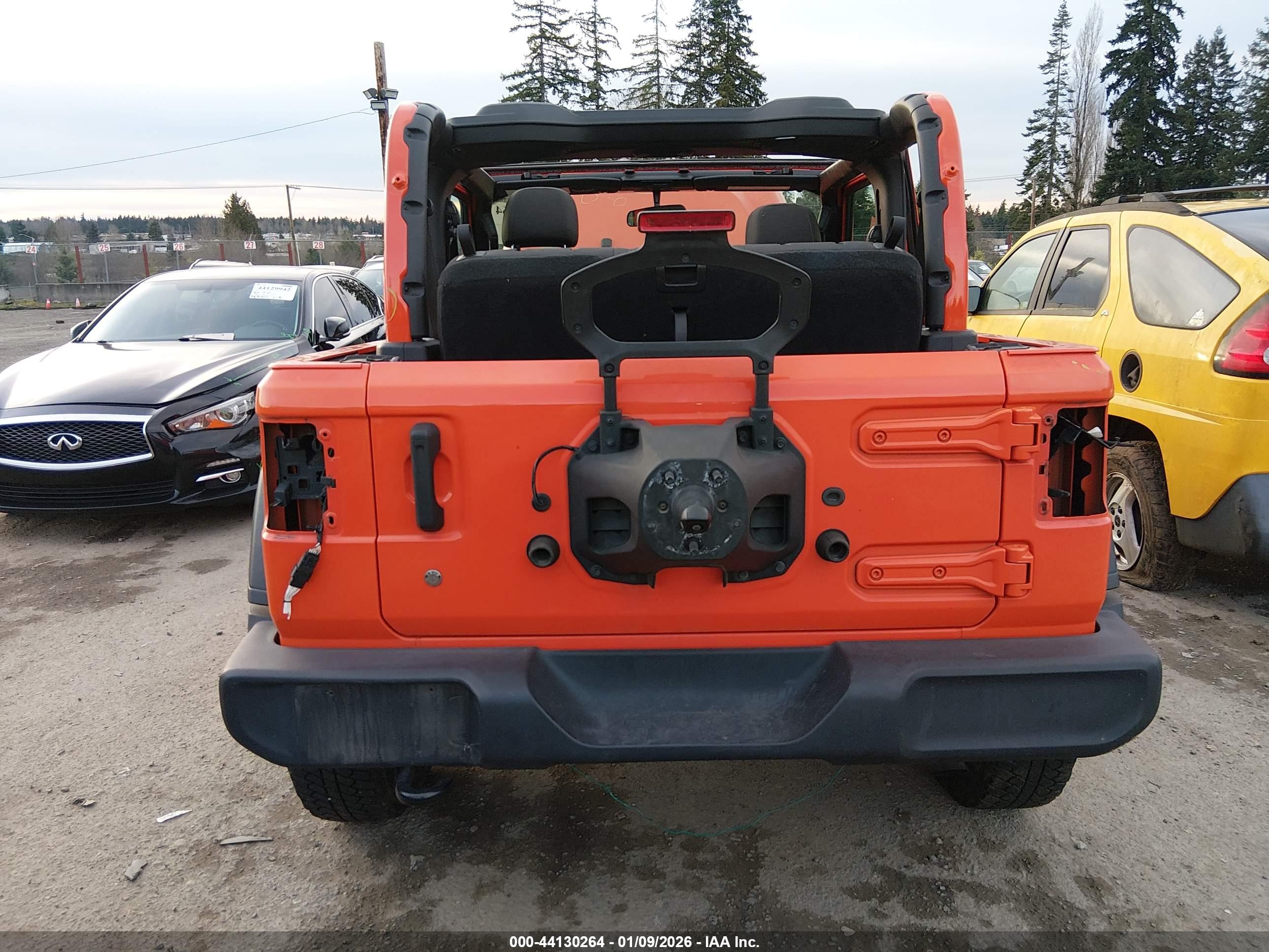 JEEP WRANGLER image 6