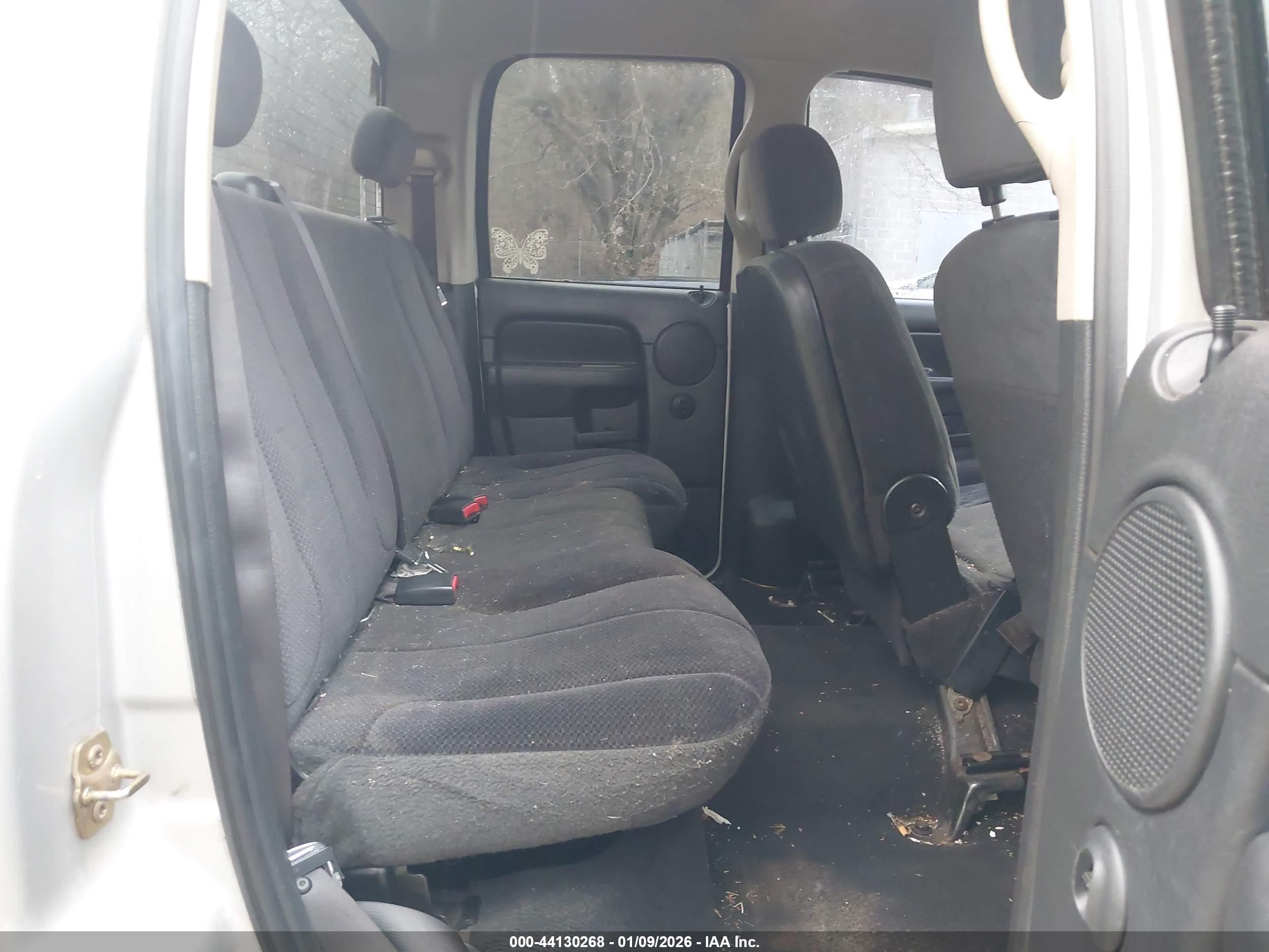 DODGE RAM image 8