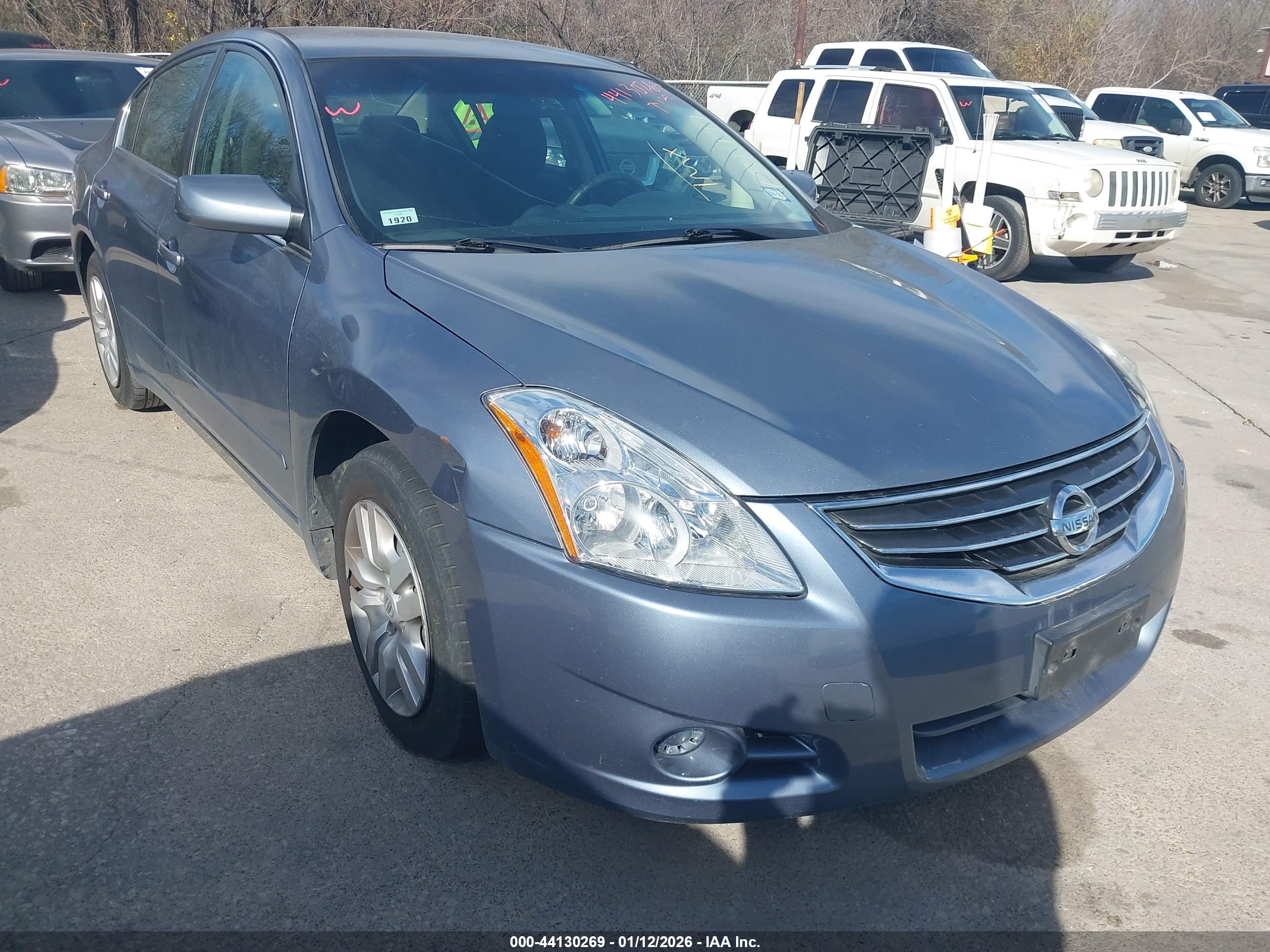 NISSAN ALTIMA image 6