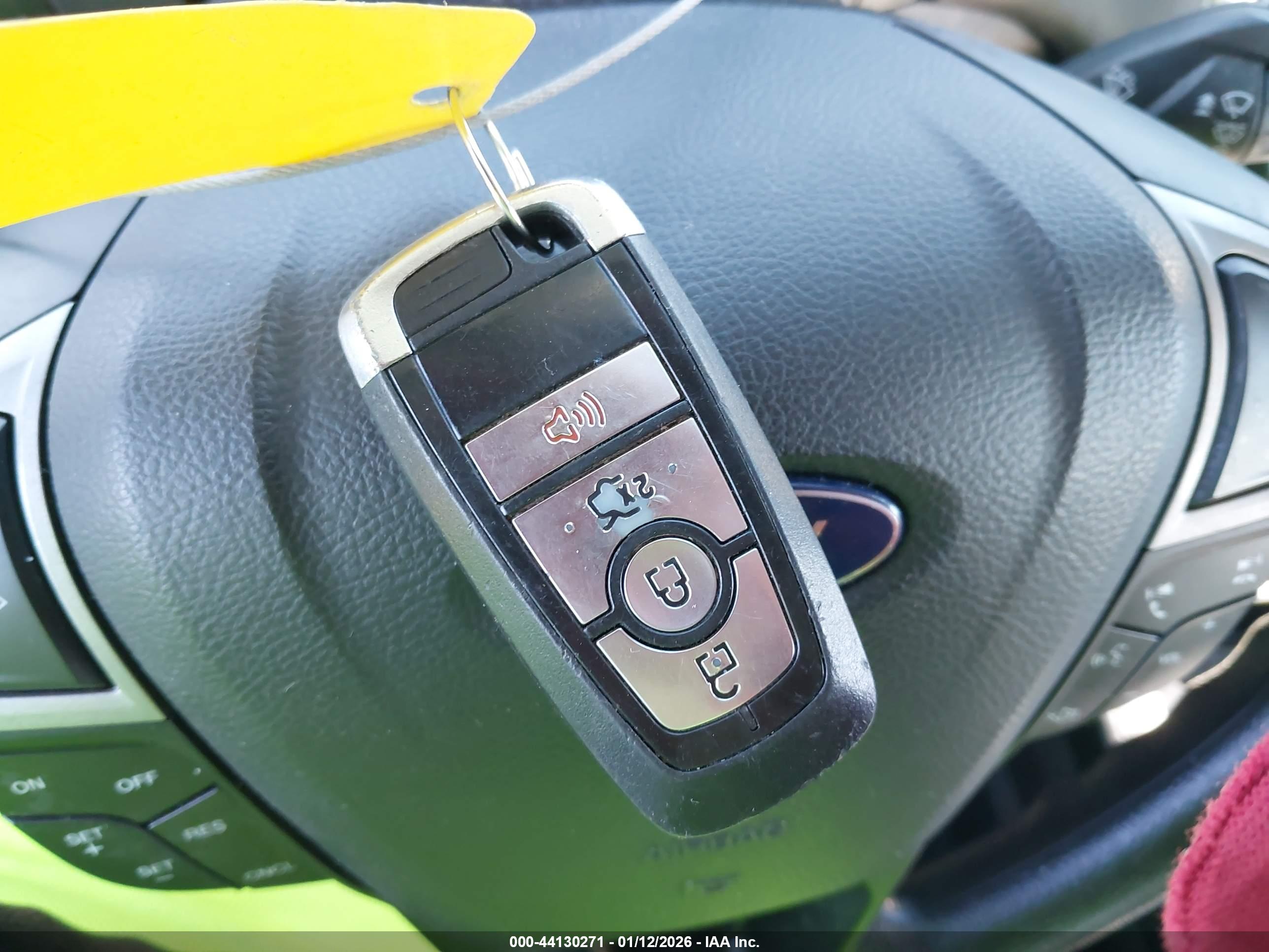 FORD FUSION image 11