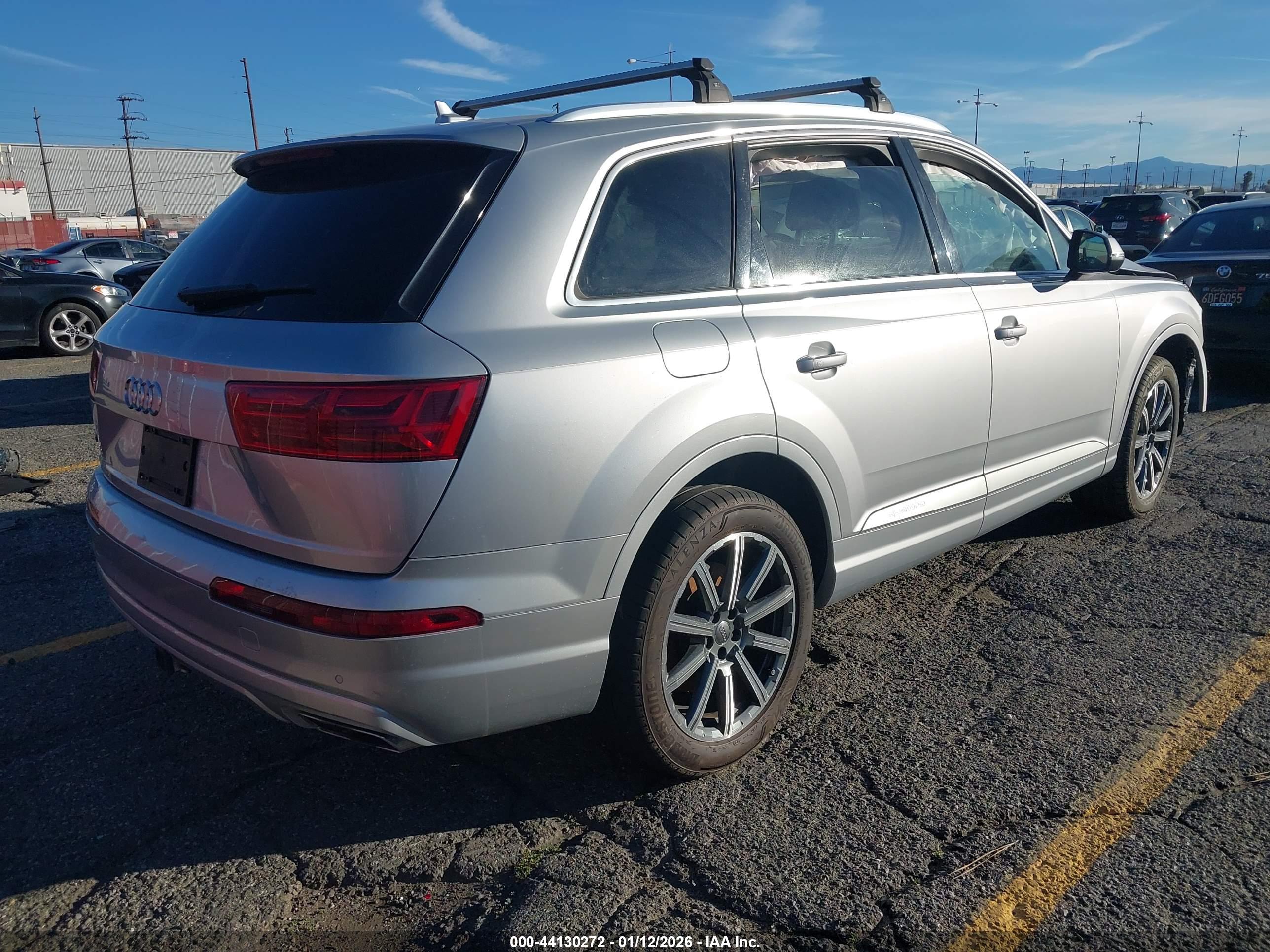 AUDI Q7 image 4