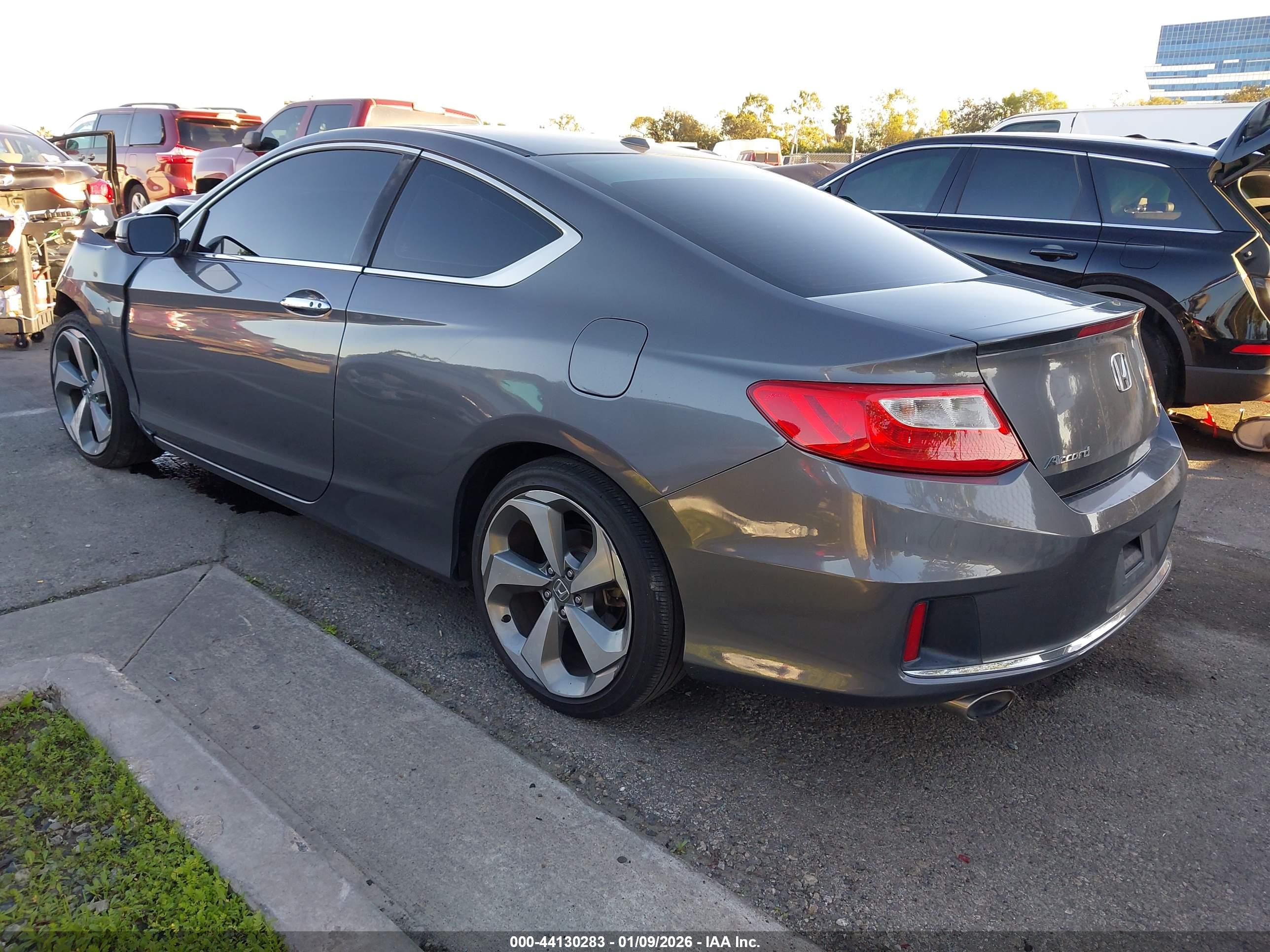 HONDA ACCORD image 3