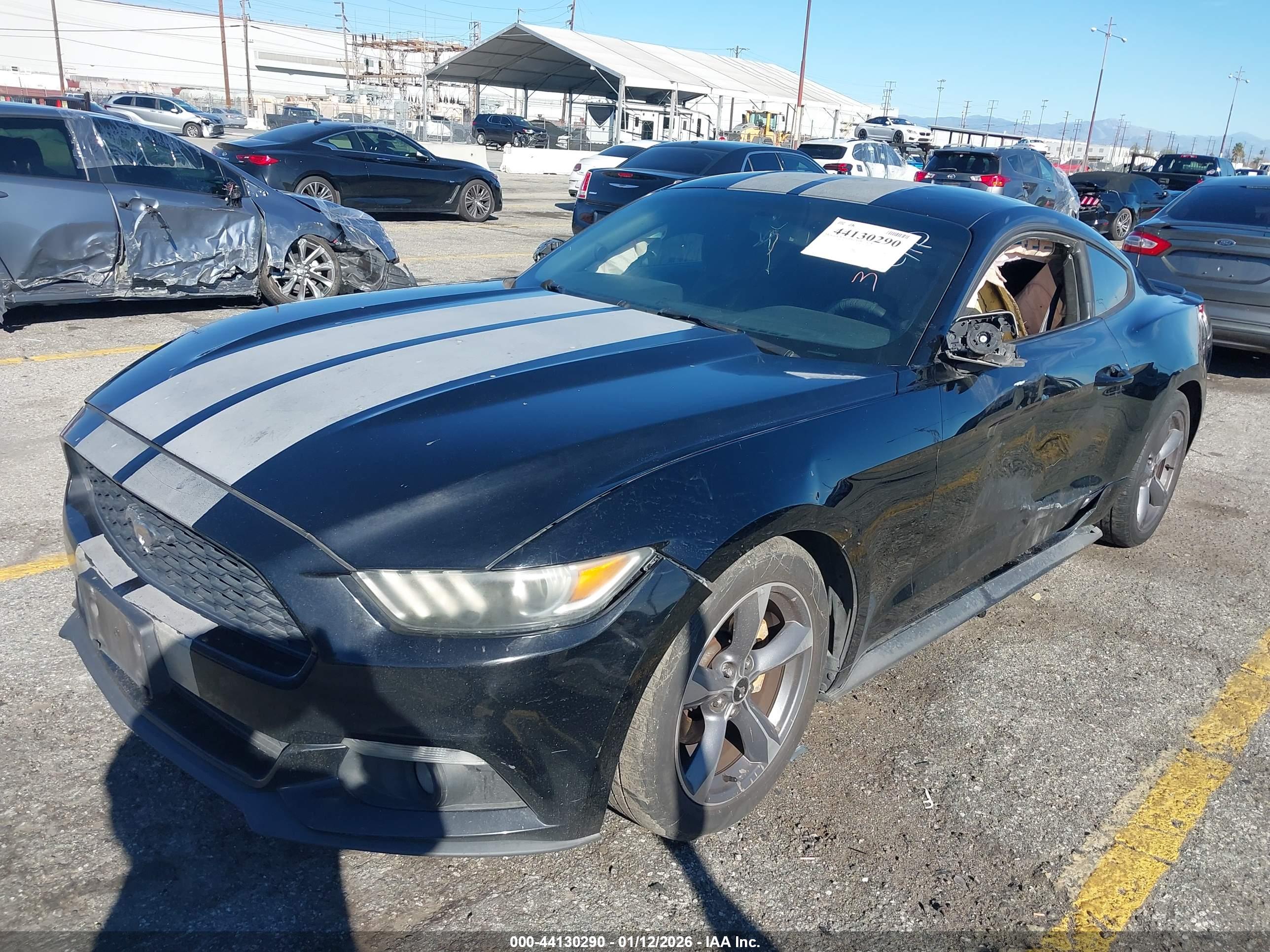 FORD MUSTANG image 2