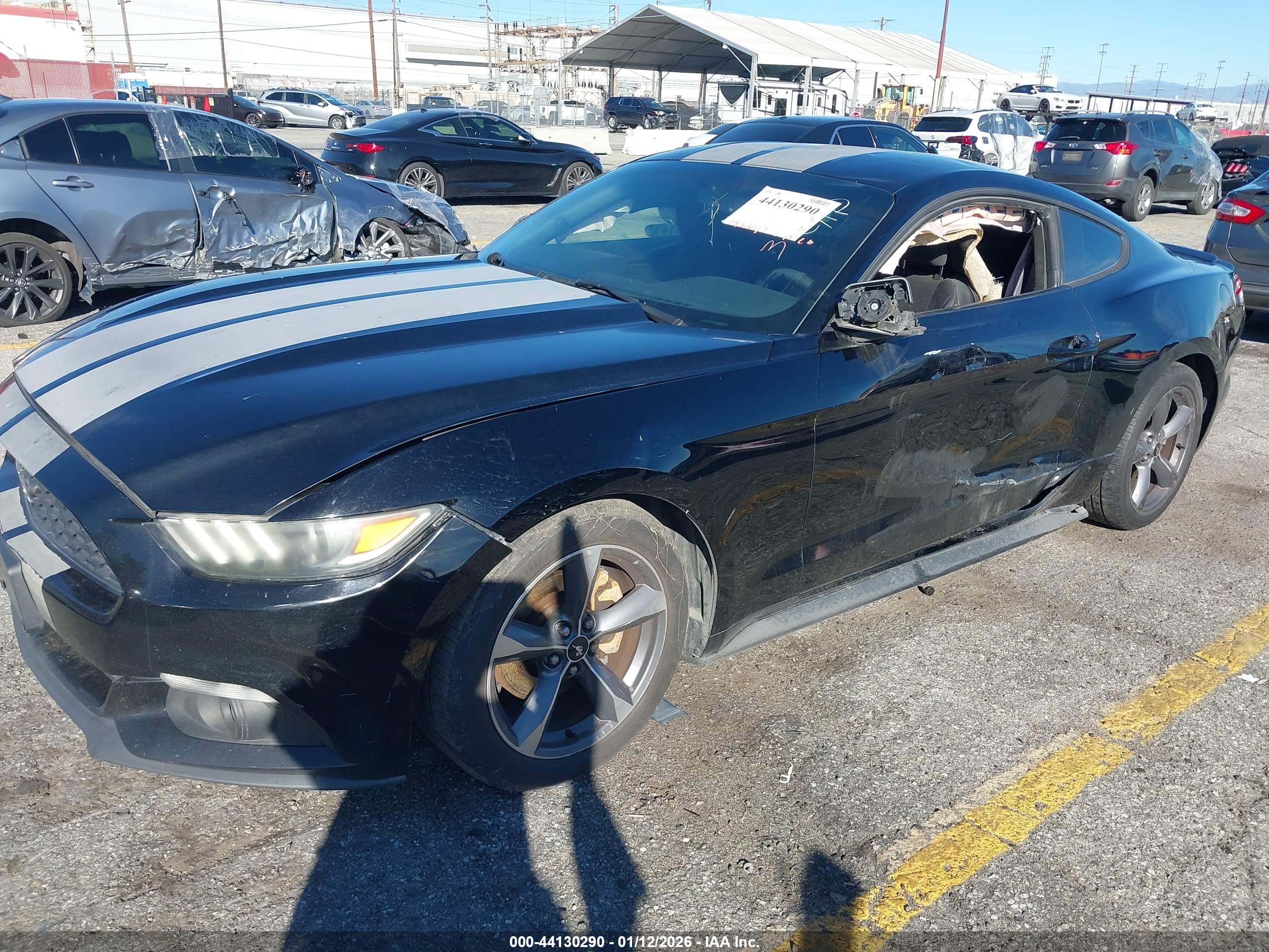 FORD MUSTANG image 6