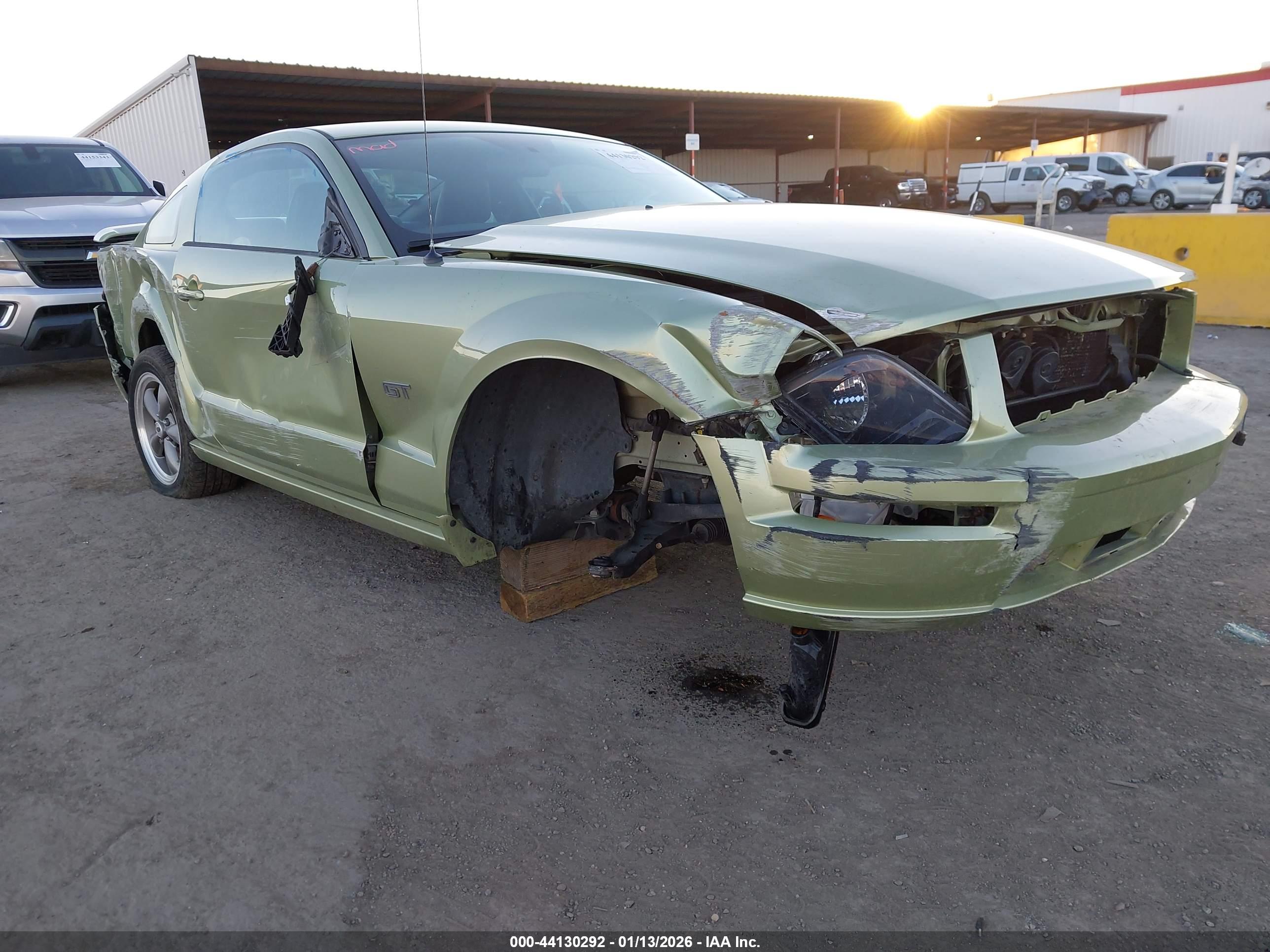 FORD MUSTANG image 6
