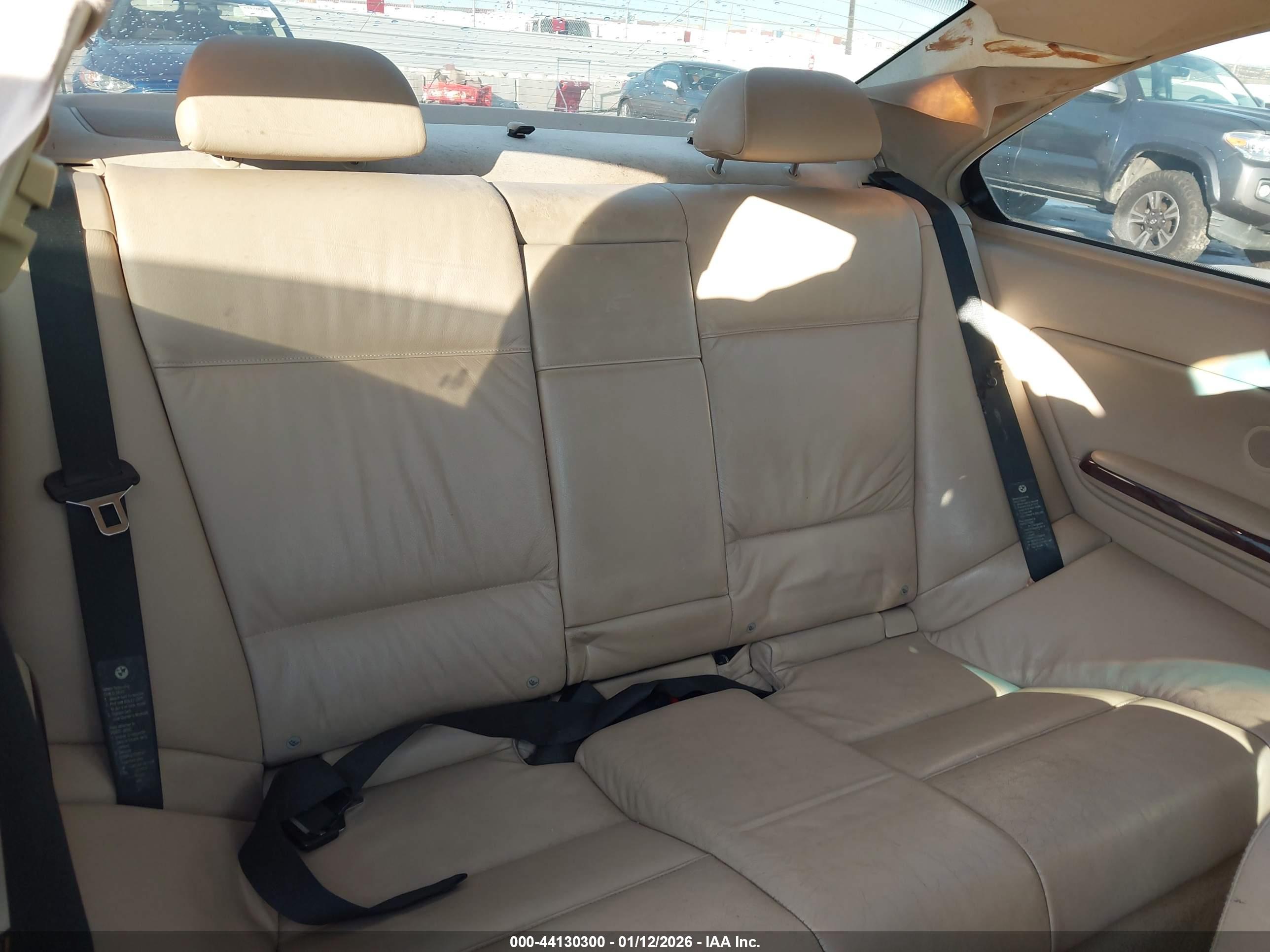 BMW 325CI image 8