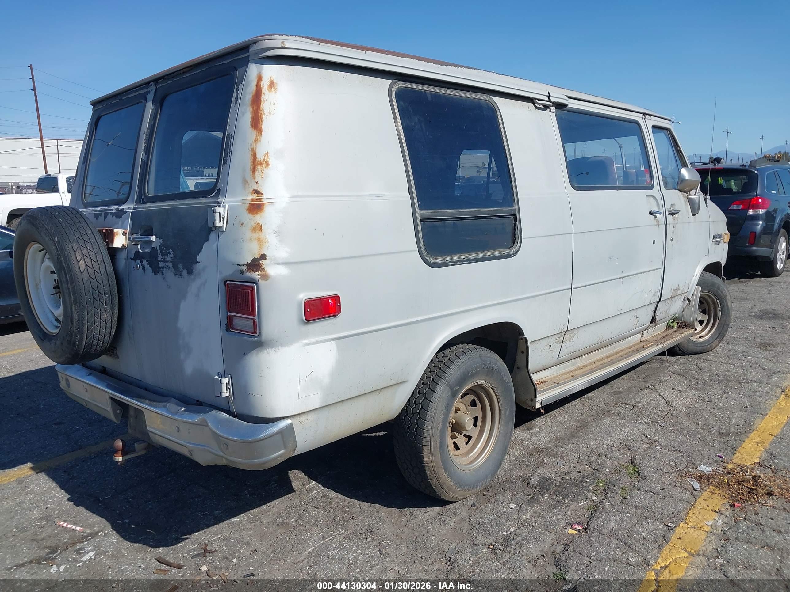 CHEVROLET G20 image 4