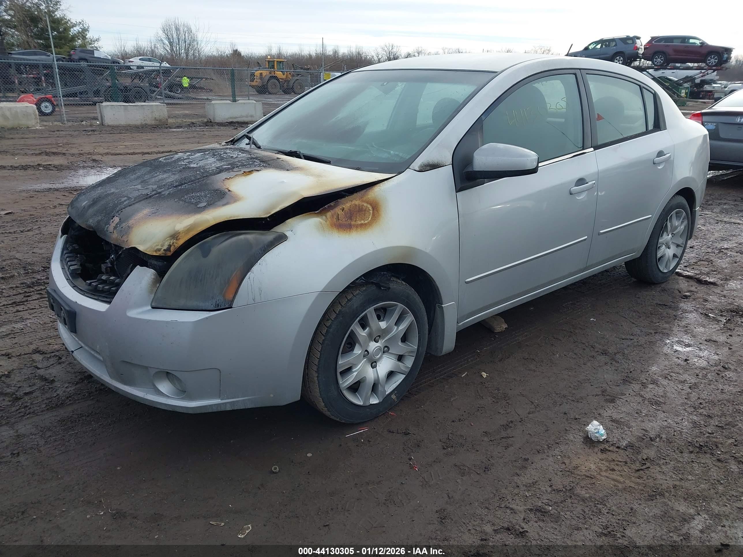NISSAN SENTRA image 2