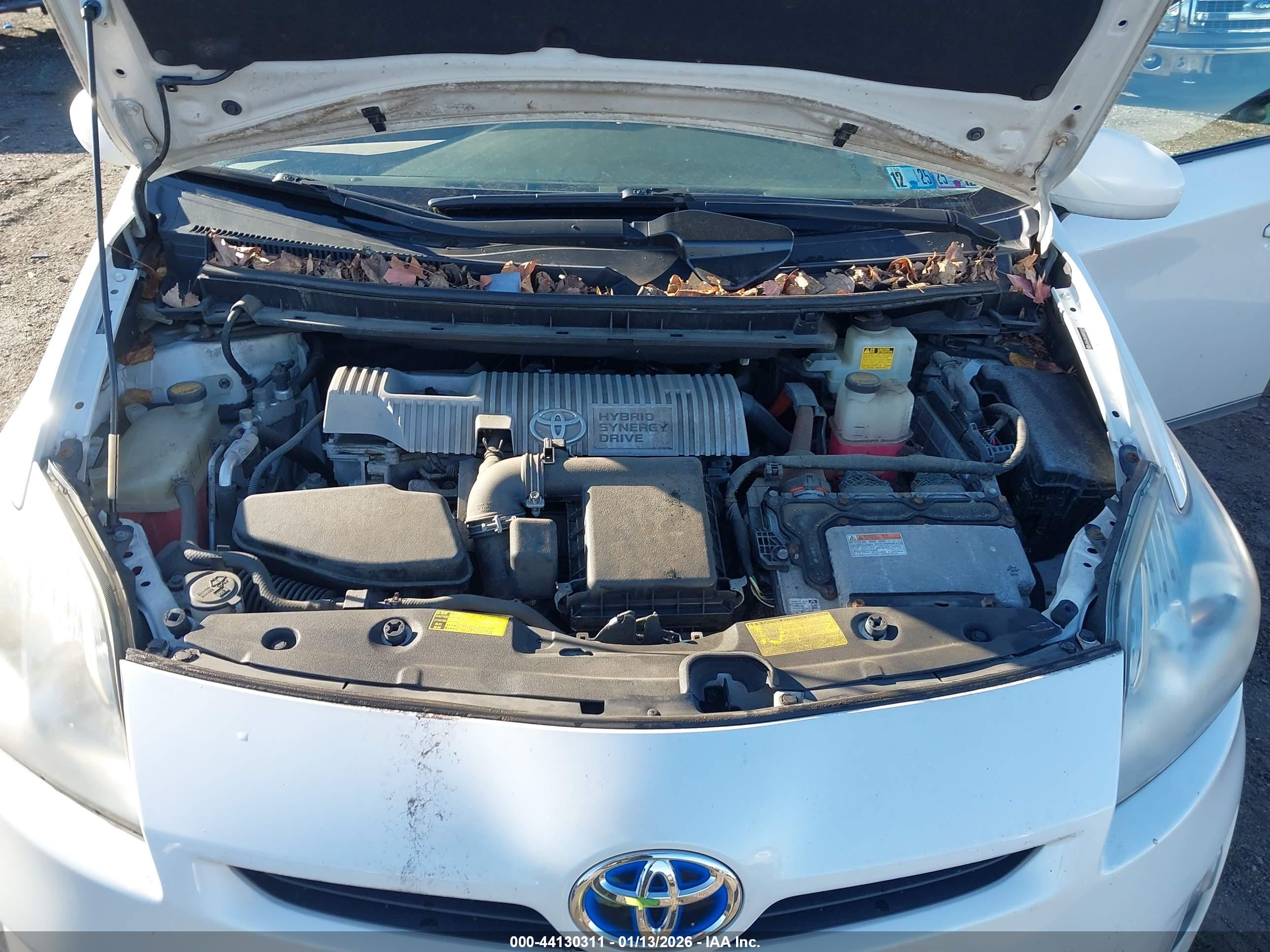 TOYOTA PRIUS image 10