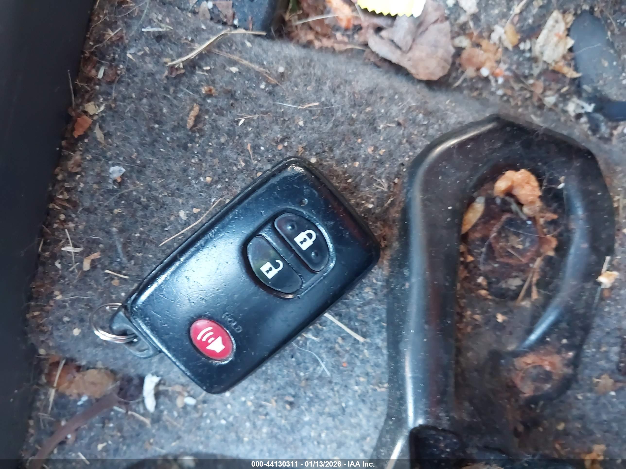 TOYOTA PRIUS image 11
