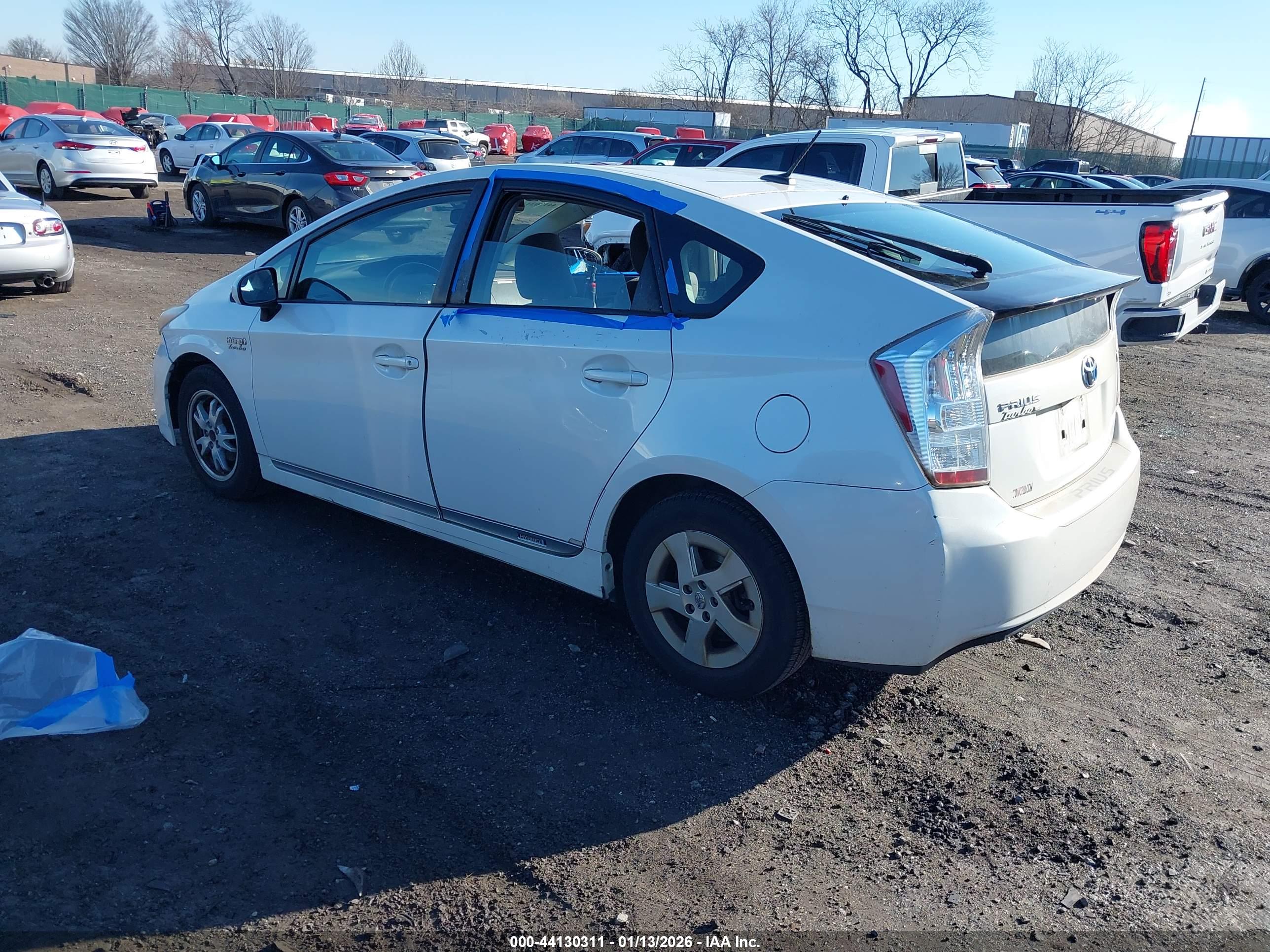 TOYOTA PRIUS image 3