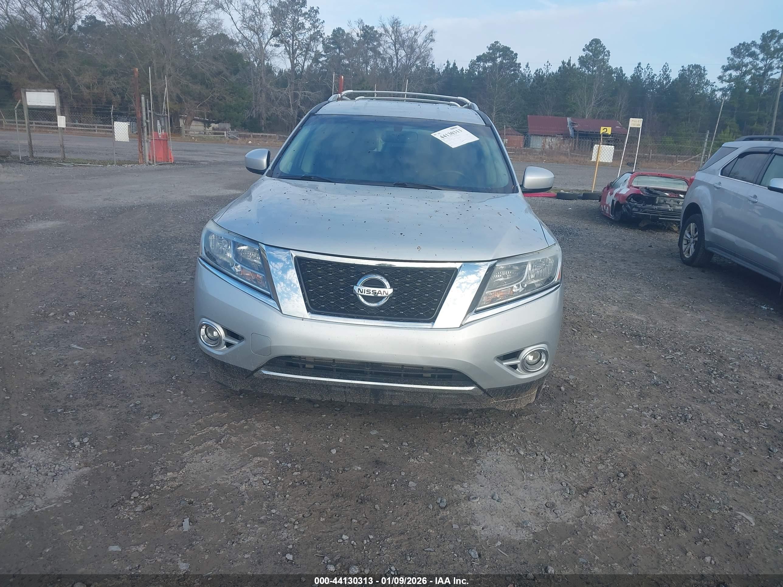 NISSAN PATHFINDER image 6