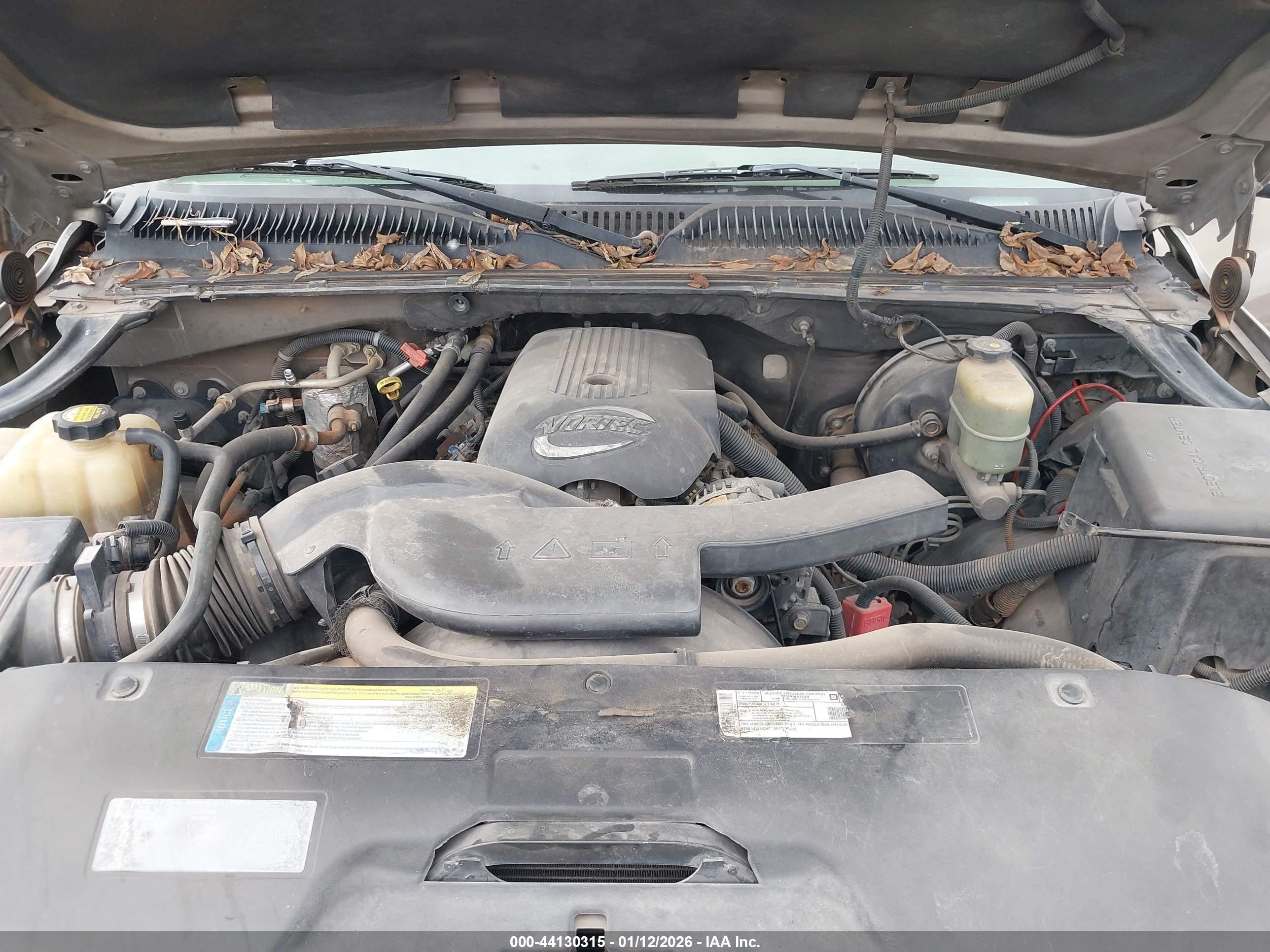CHEVROLET TAHOE image 10
