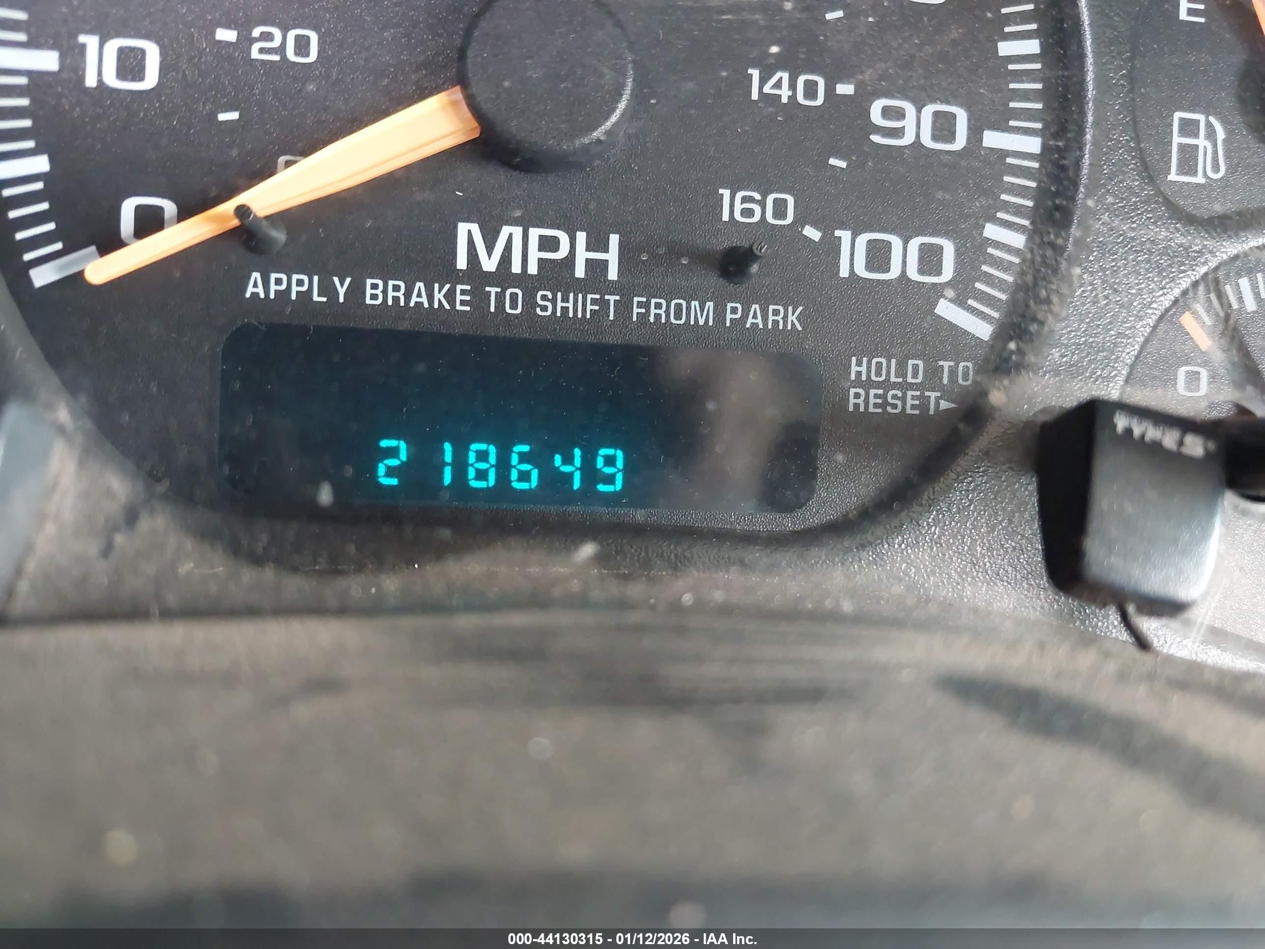 CHEVROLET TAHOE image 7