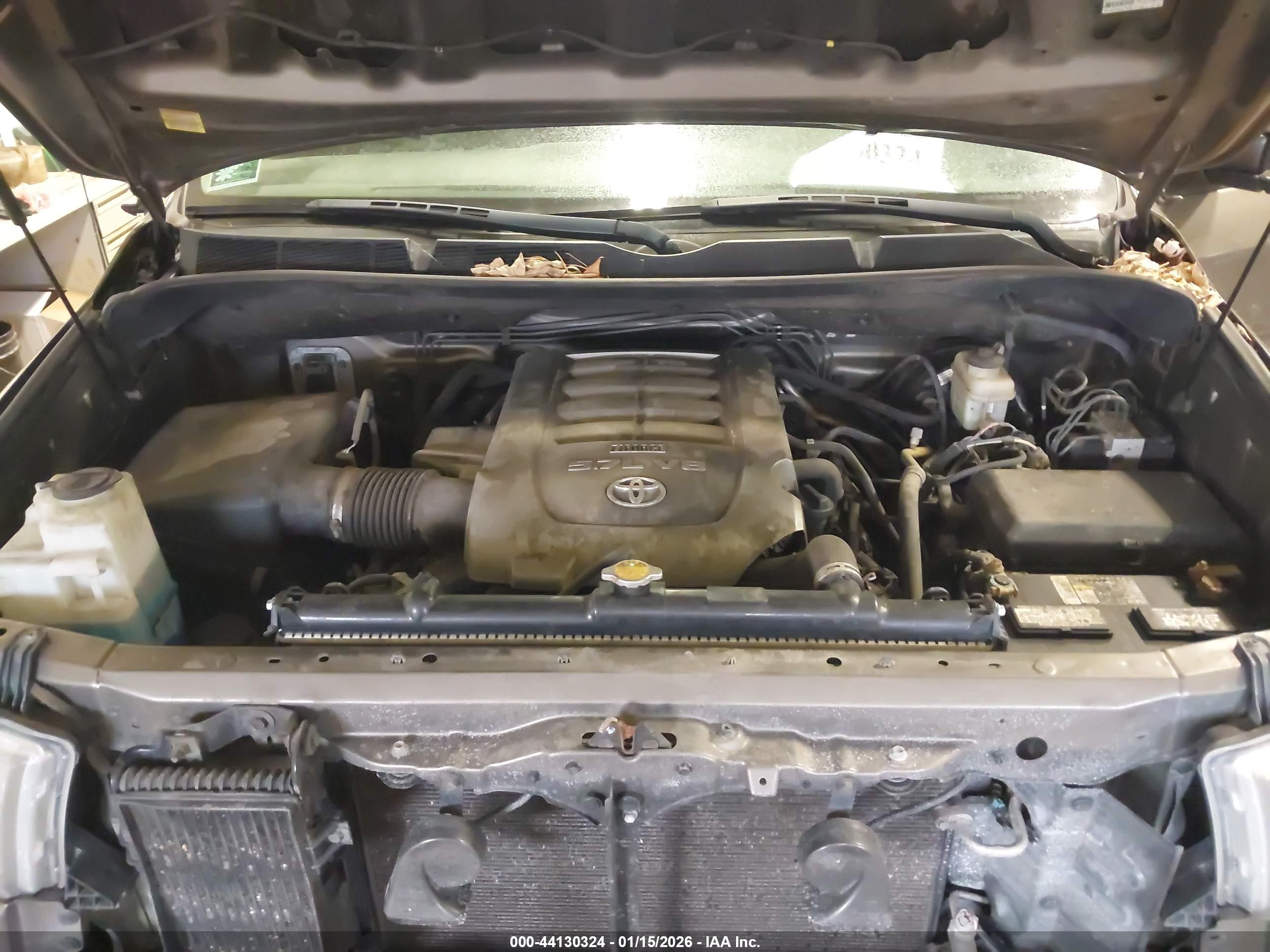TOYOTA TUNDRA image 10