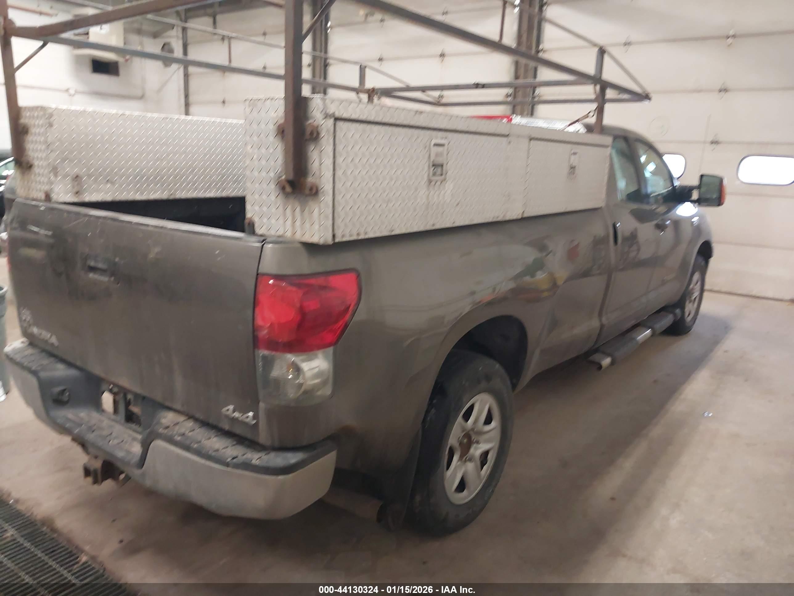 TOYOTA TUNDRA image 4