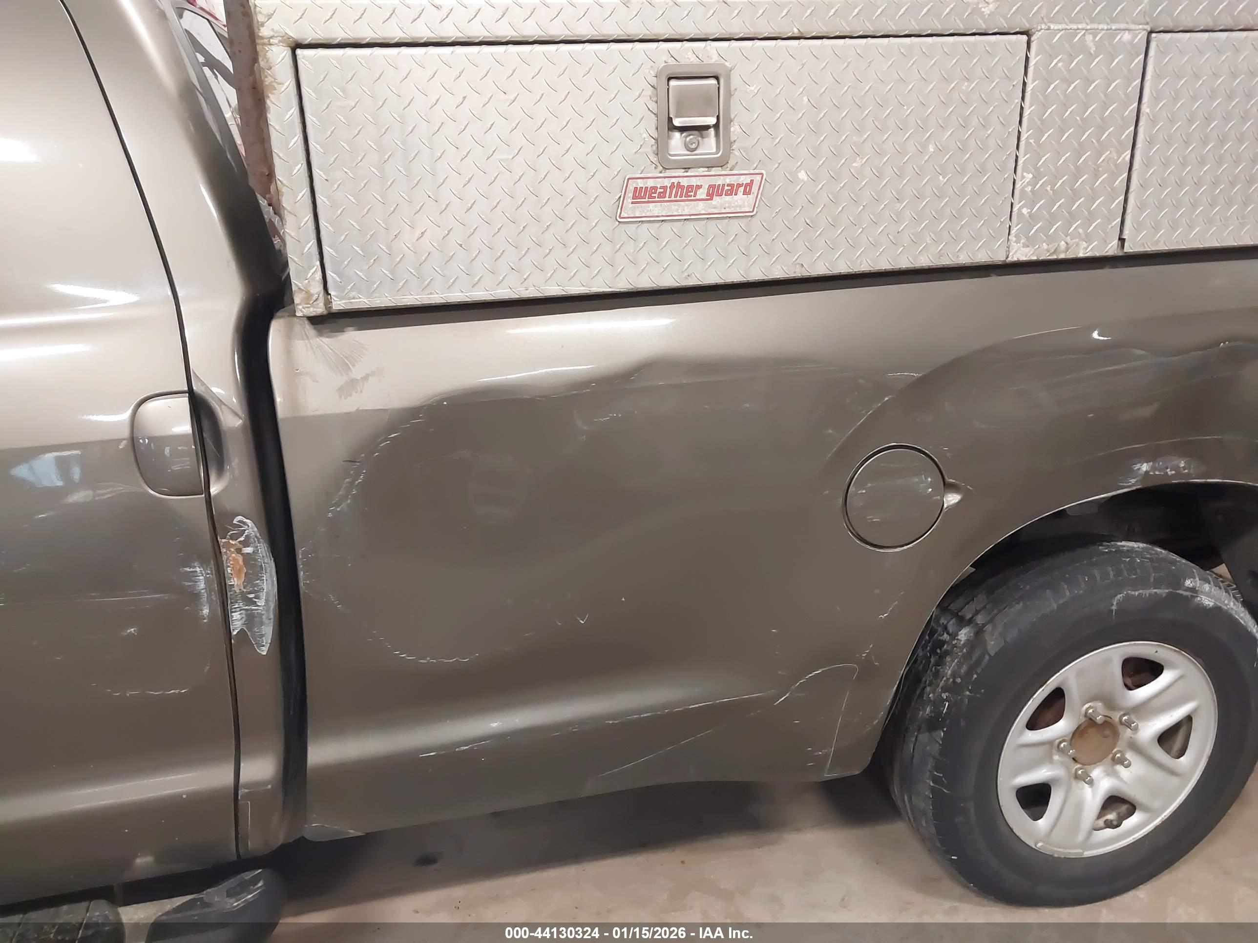 TOYOTA TUNDRA image 6