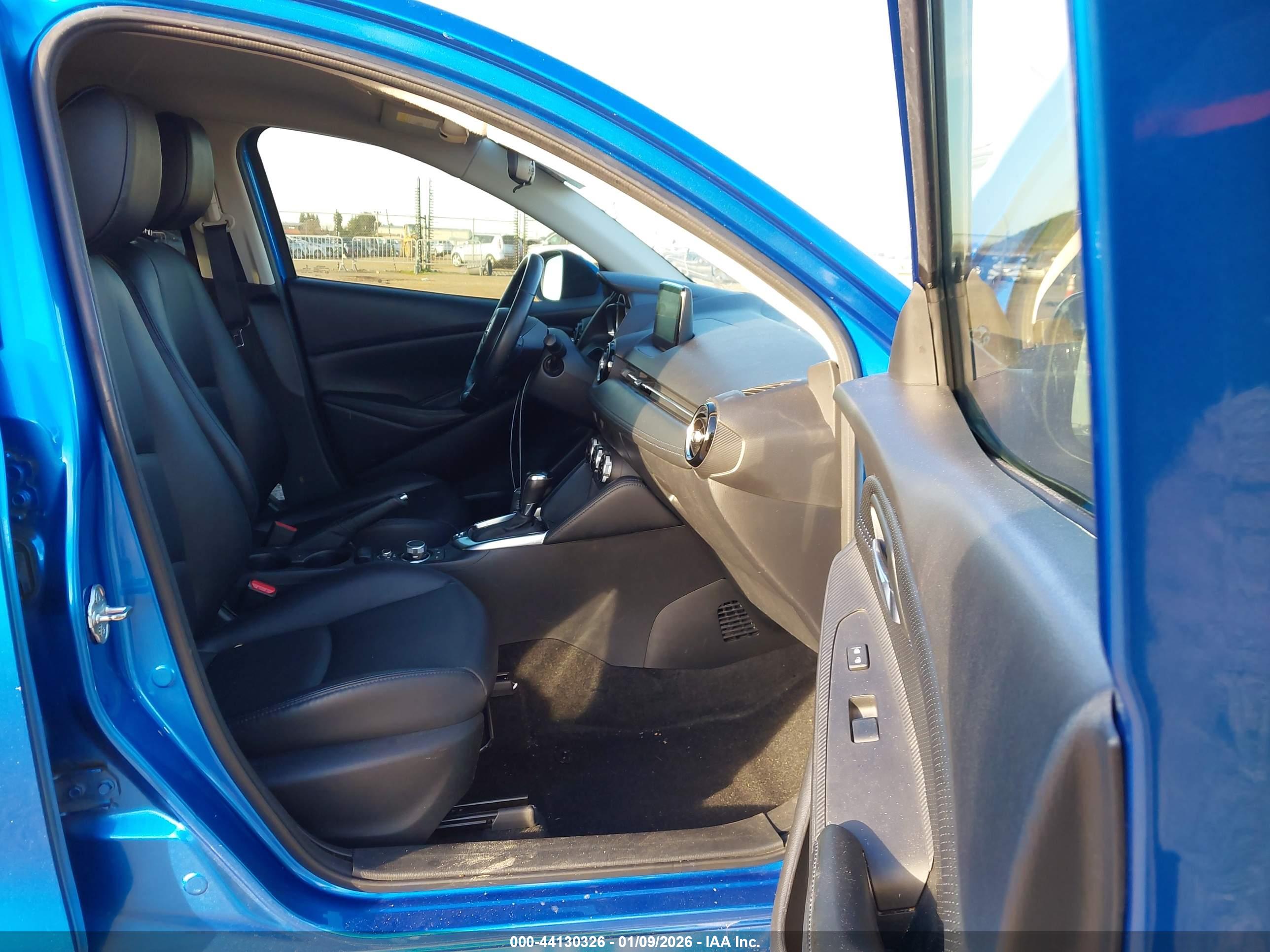 TOYOTA YARIS image 5