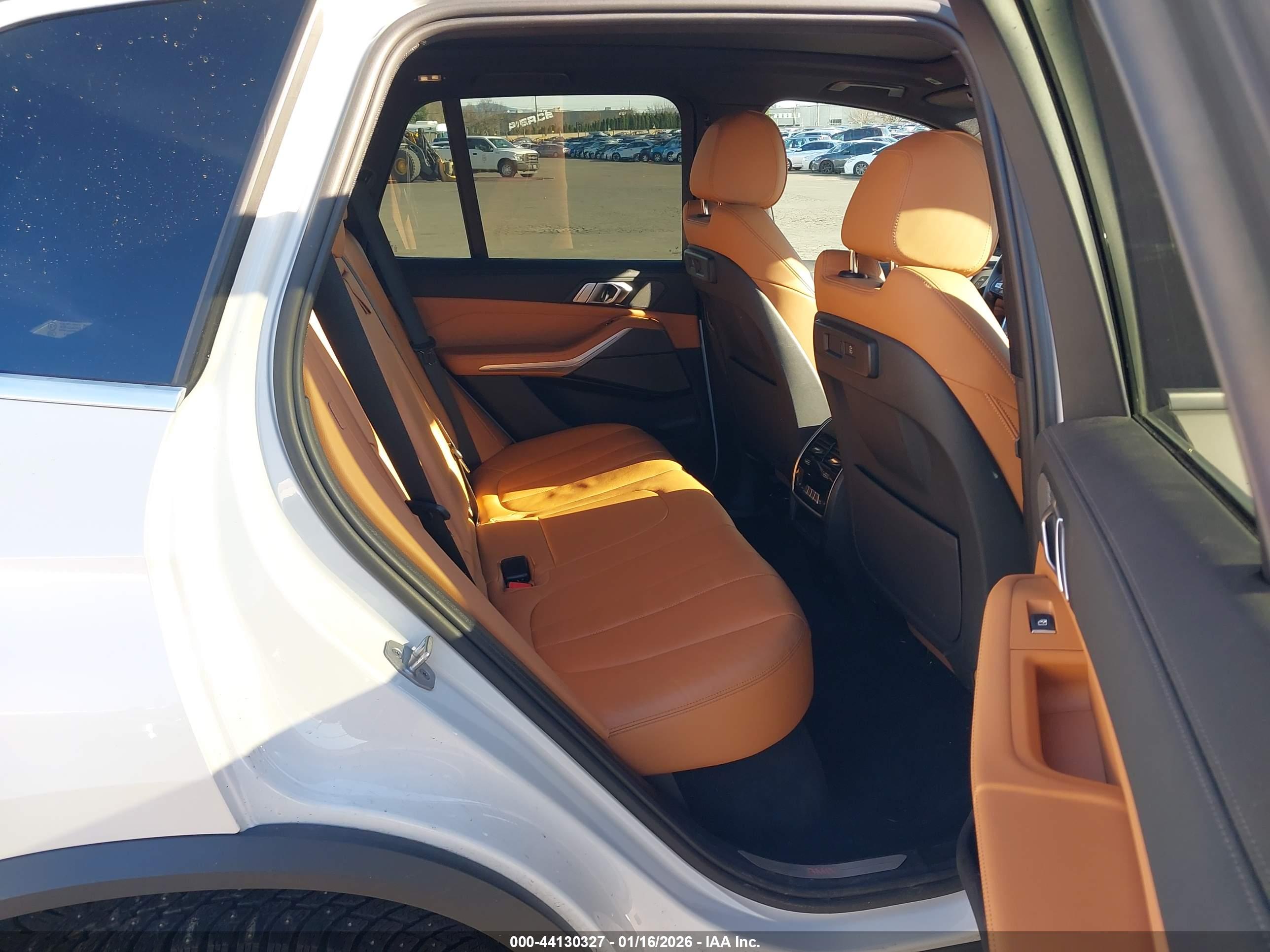 BMW X5 image 8