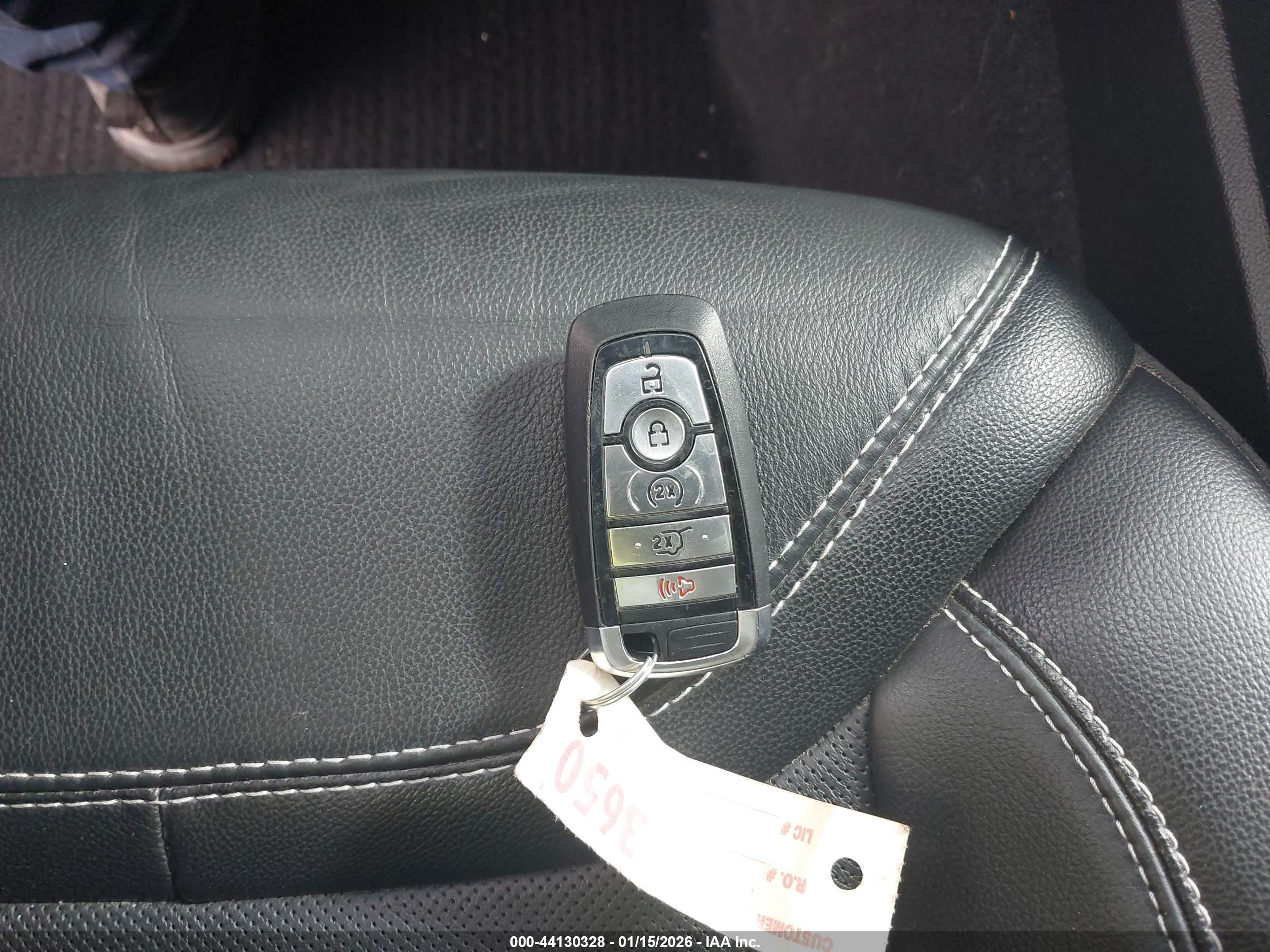 FORD EXPLORER image 11