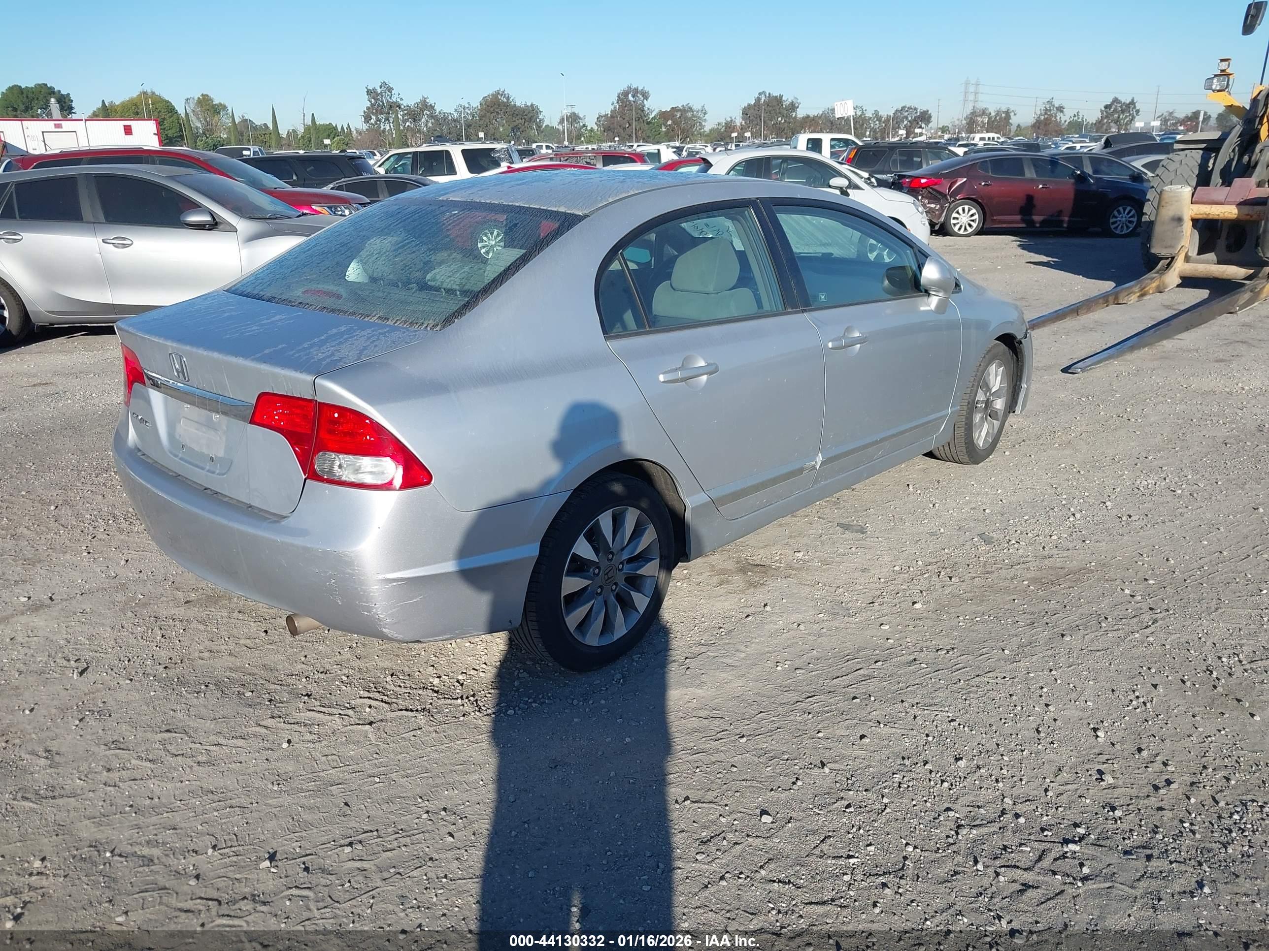 HONDA CIVIC image 4
