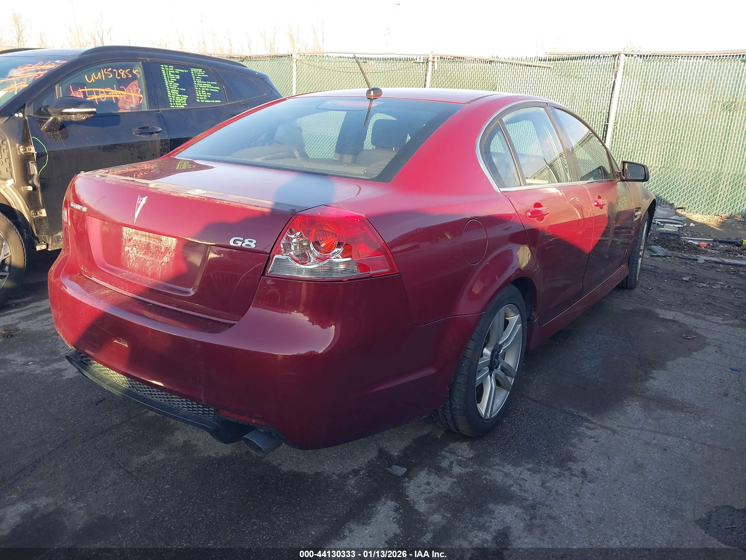 PONTIAC G8 image 4