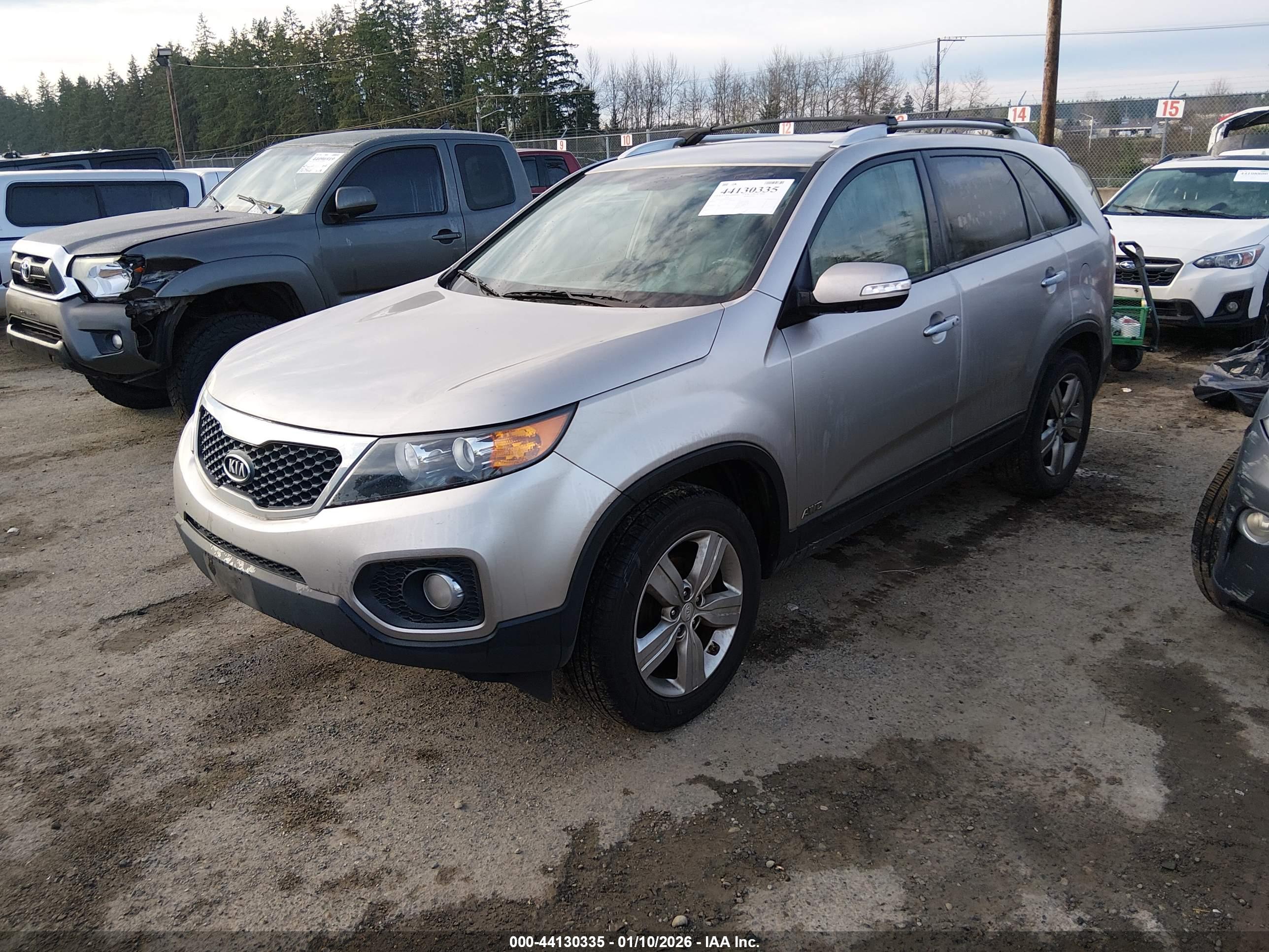 KIA SORENTO image 2