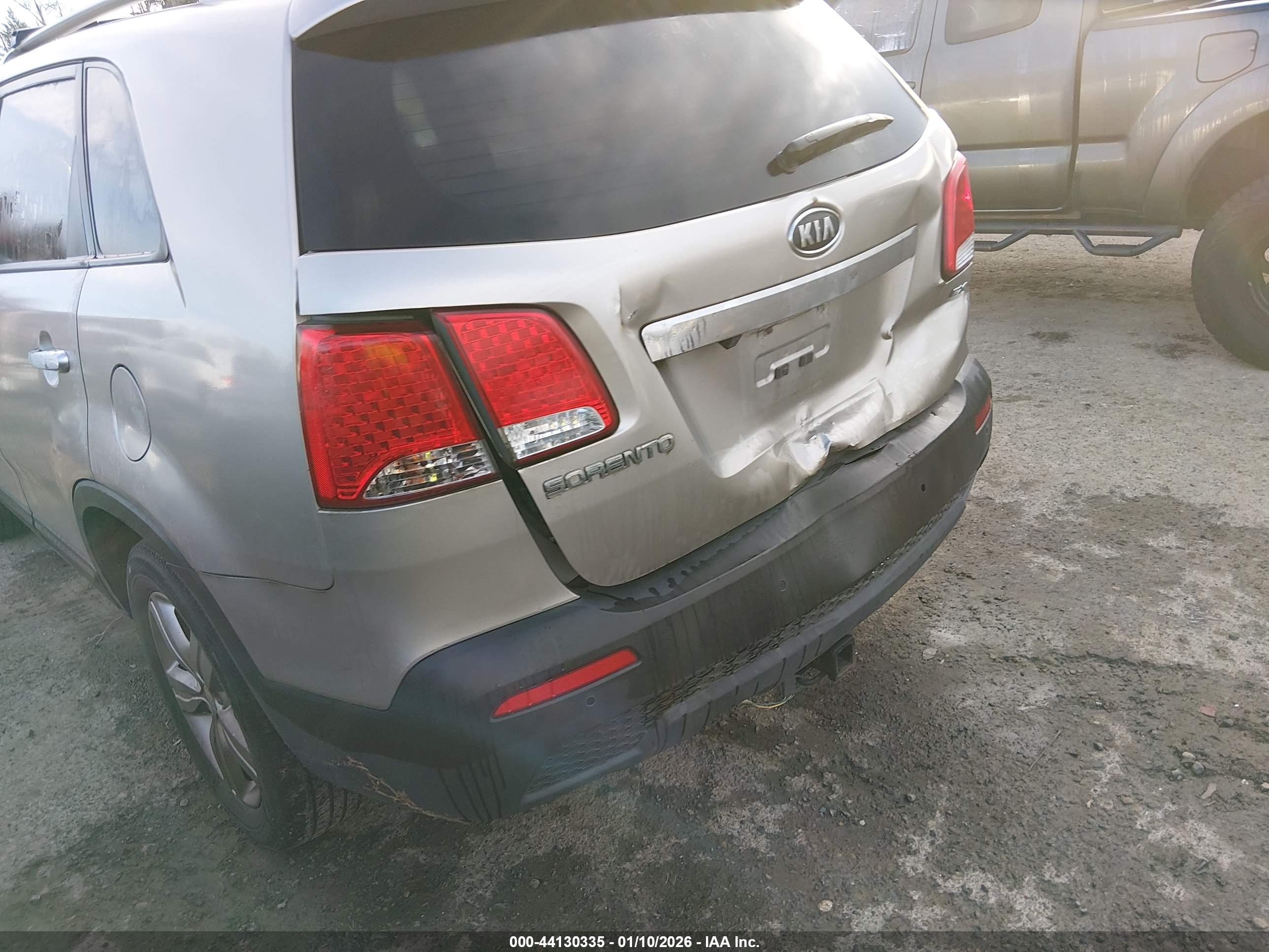 KIA SORENTO image 6