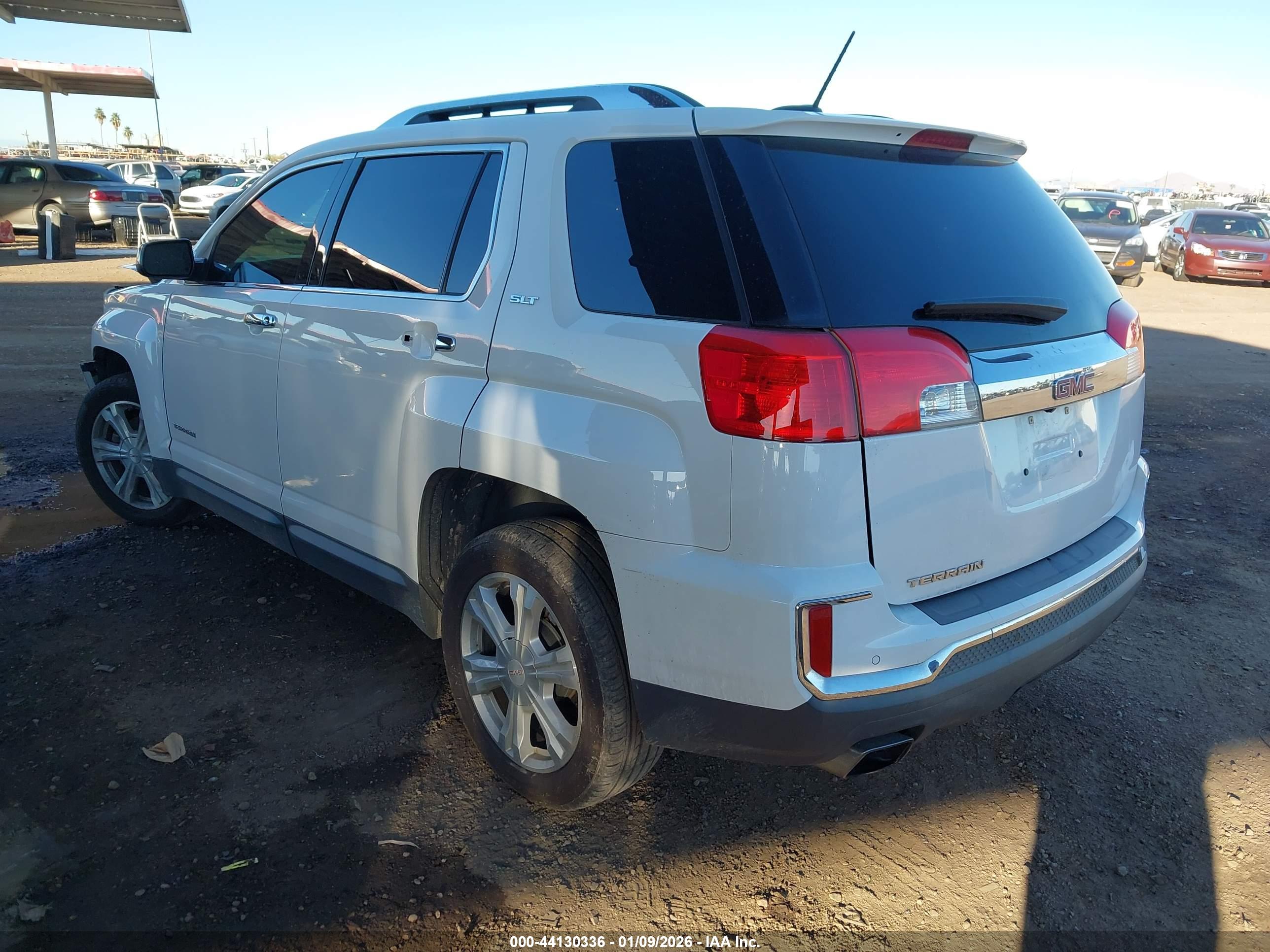 GMC TERRAIN image 3