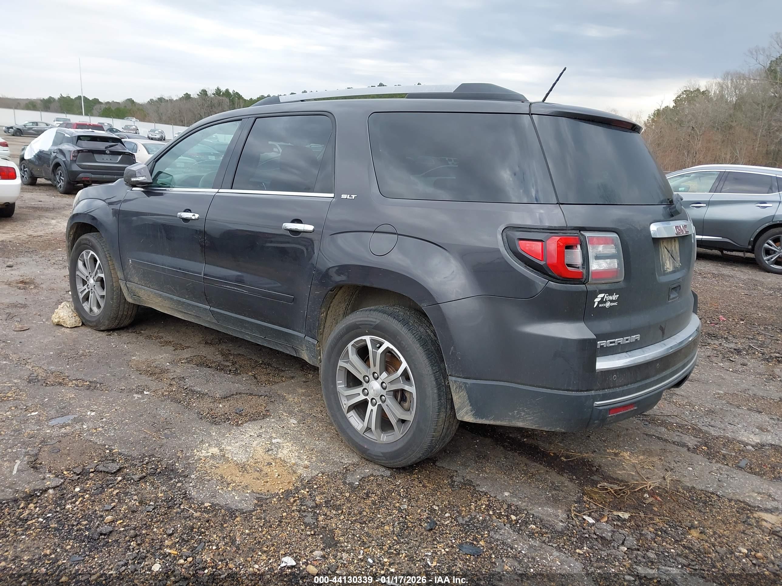 GMC ACADIA image 3