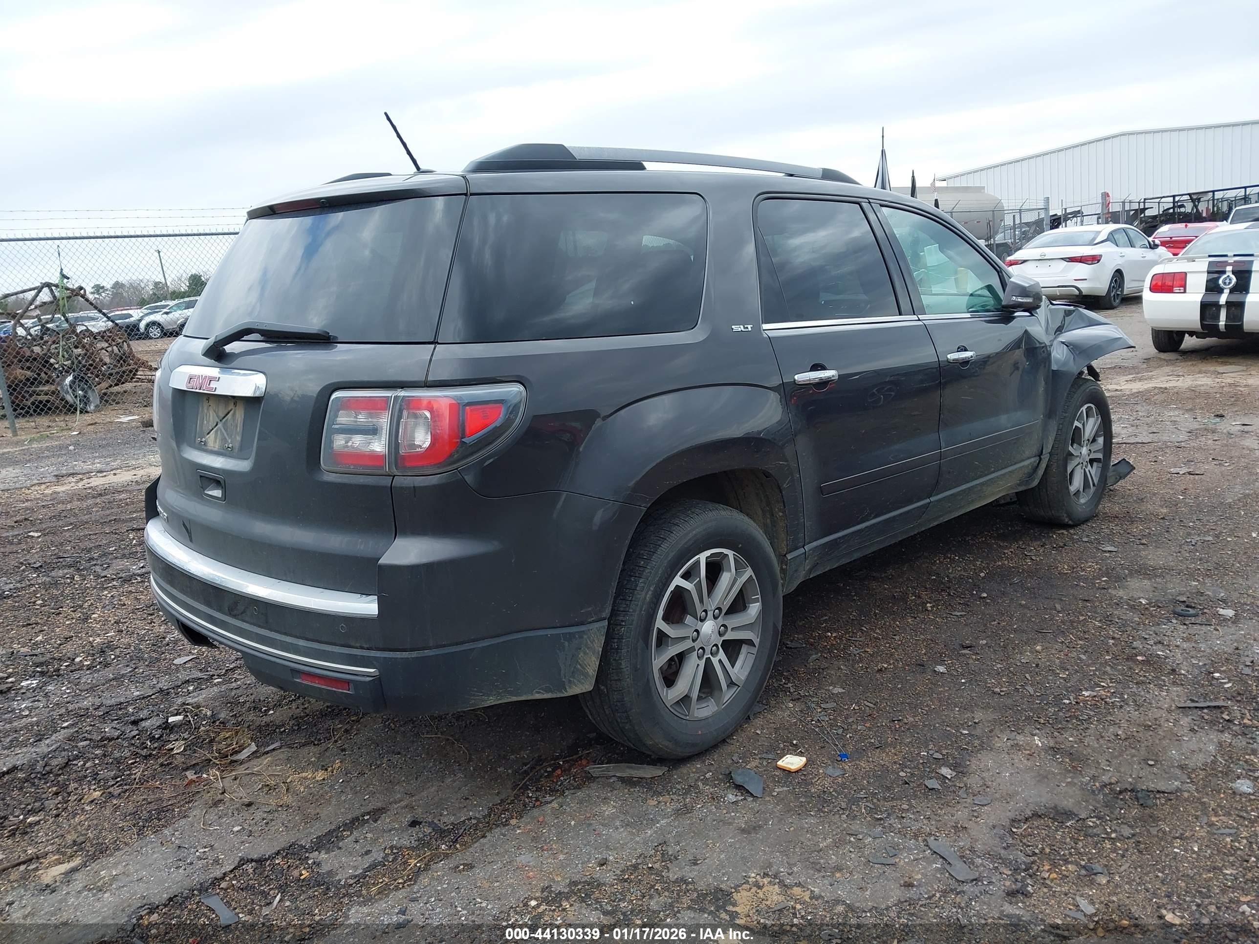 GMC ACADIA image 4