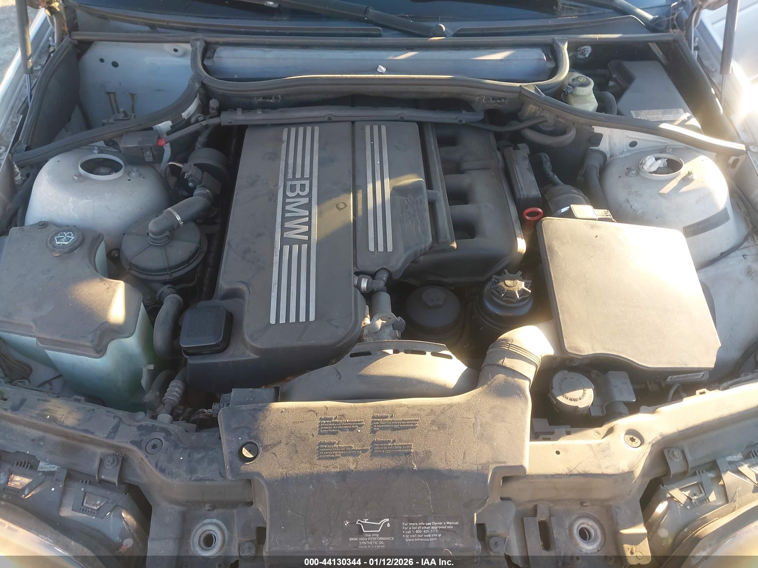 BMW 325IT image 10