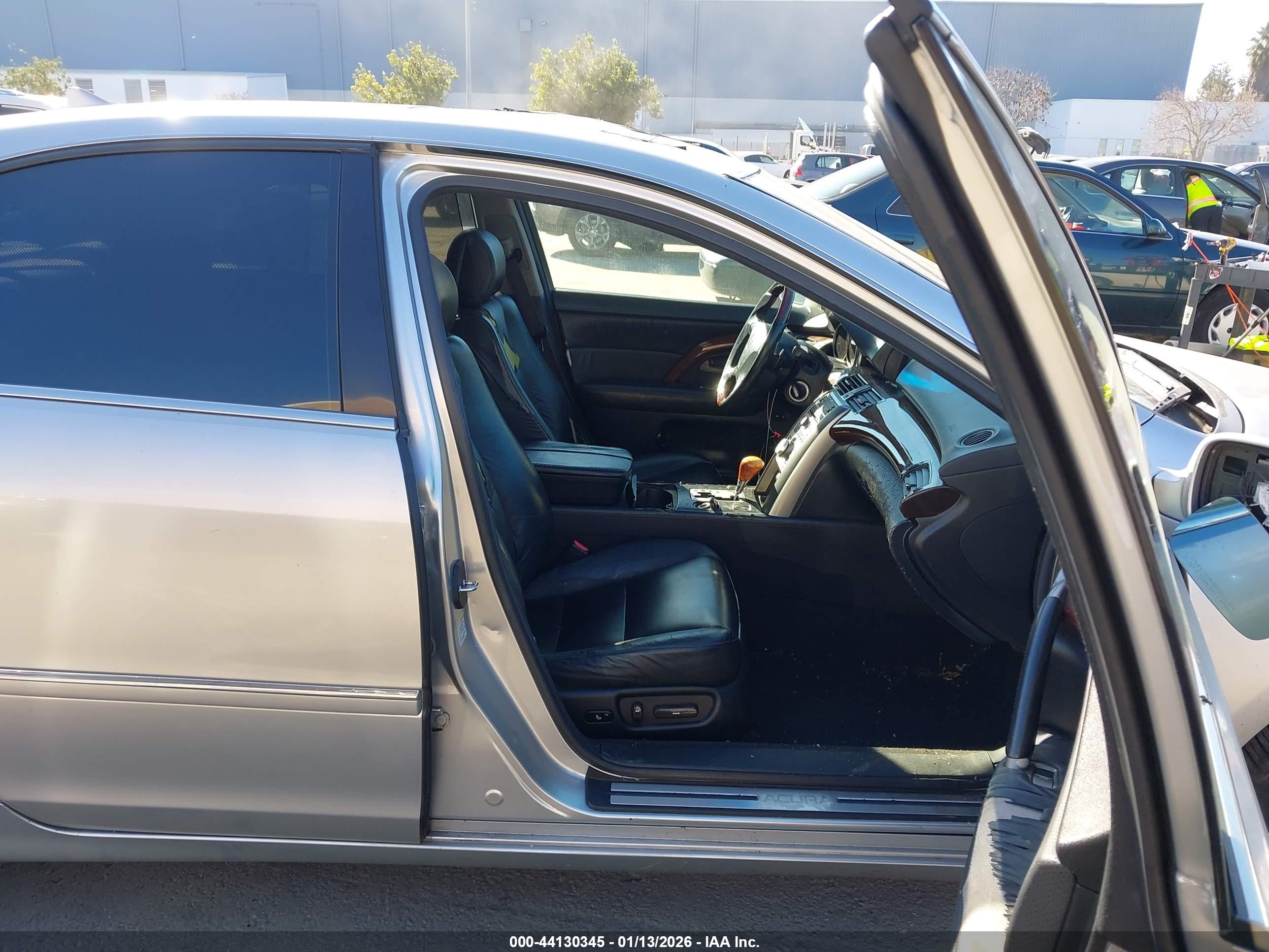 ACURA RL image 5