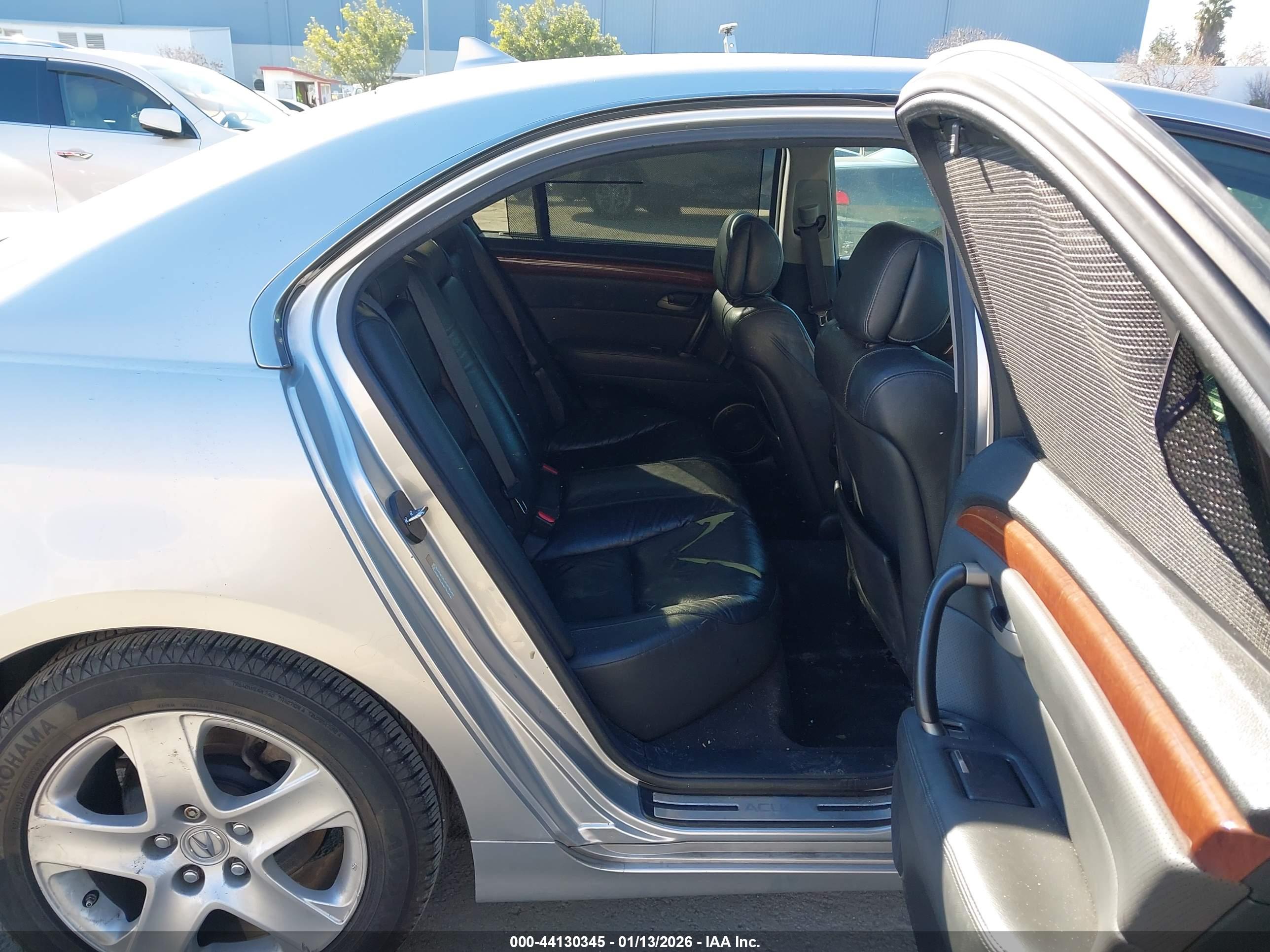 ACURA RL image 8
