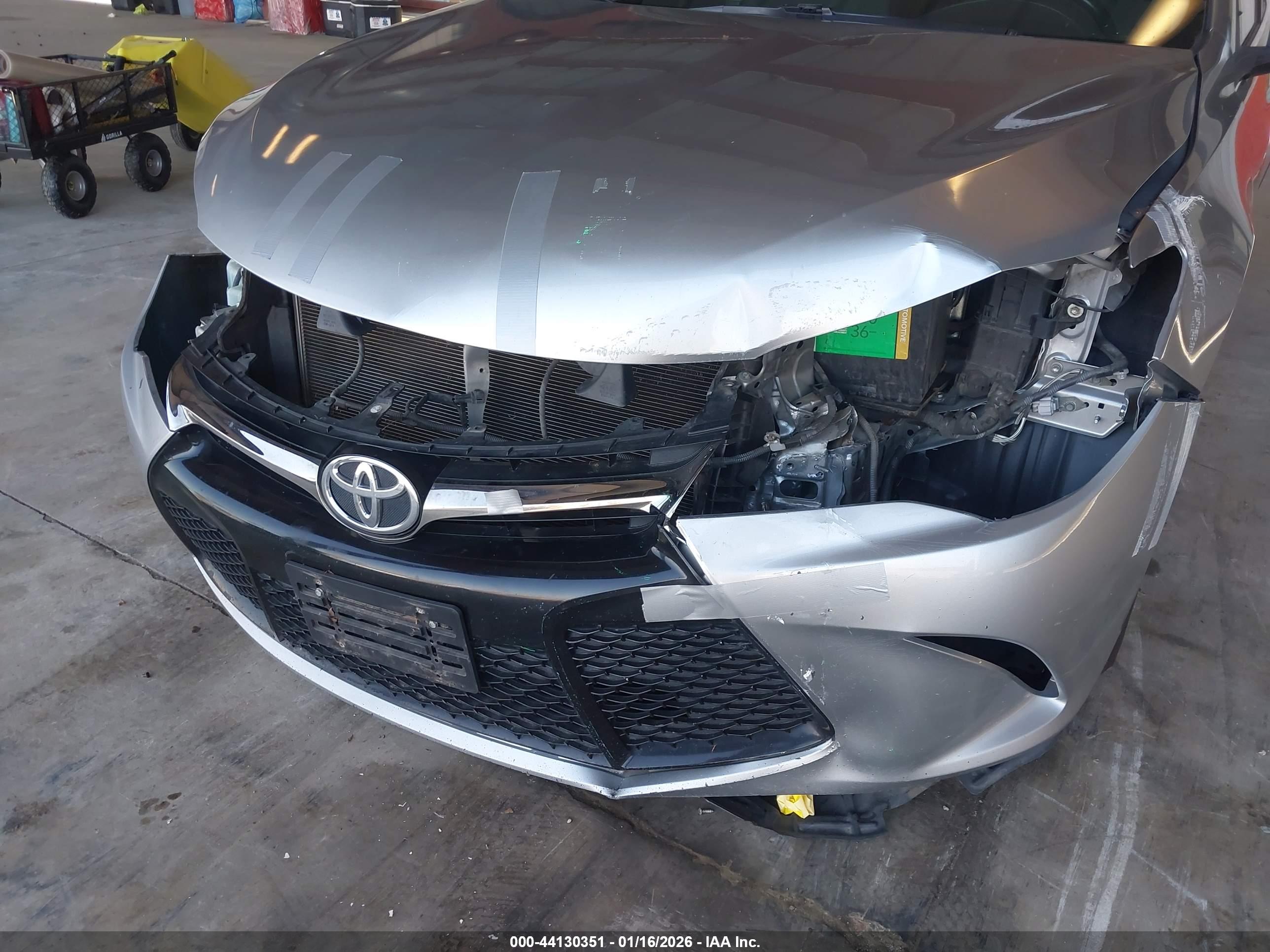TOYOTA CAMRY image 6