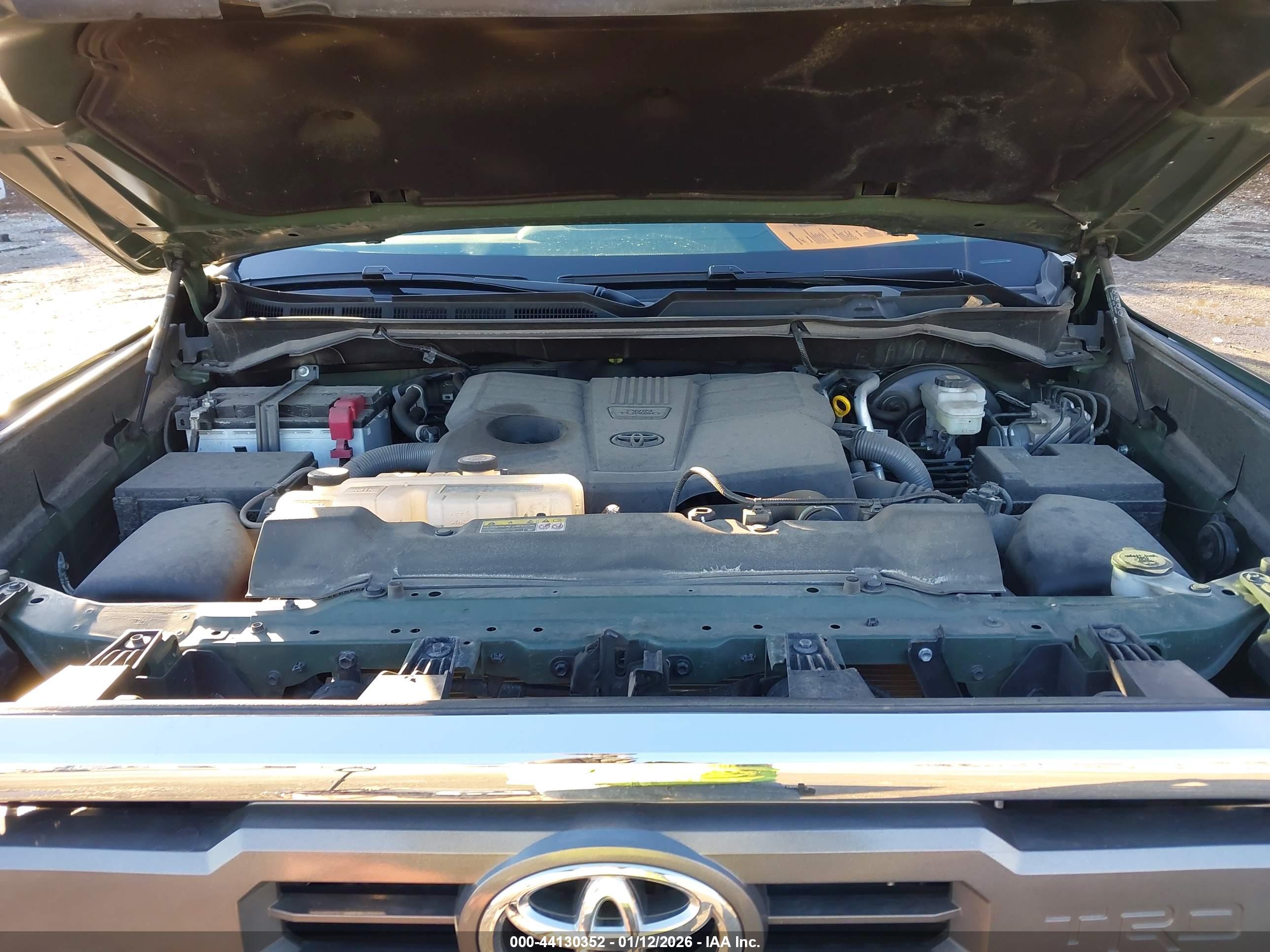 TOYOTA TUNDRA image 10