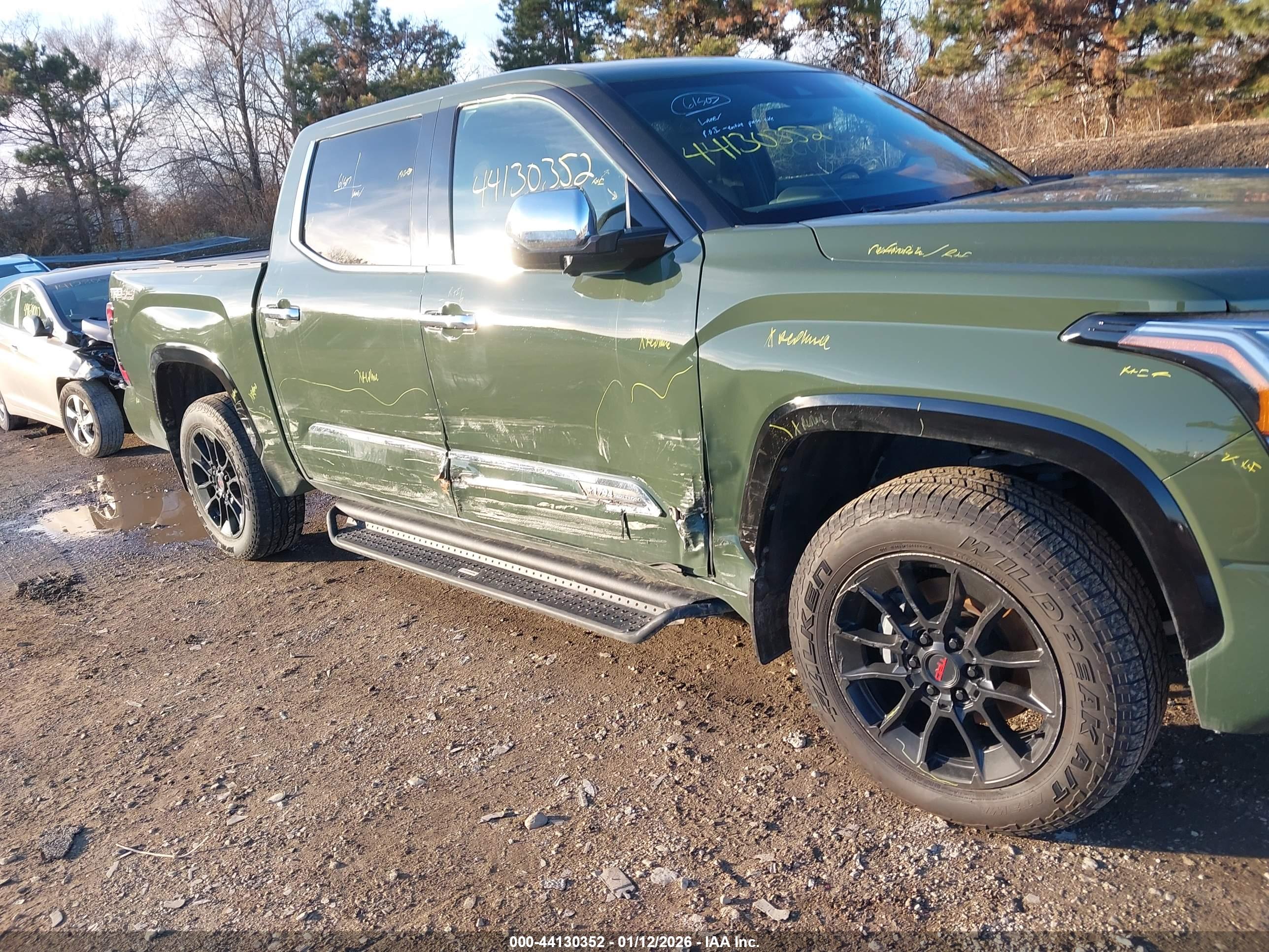 TOYOTA TUNDRA image 6