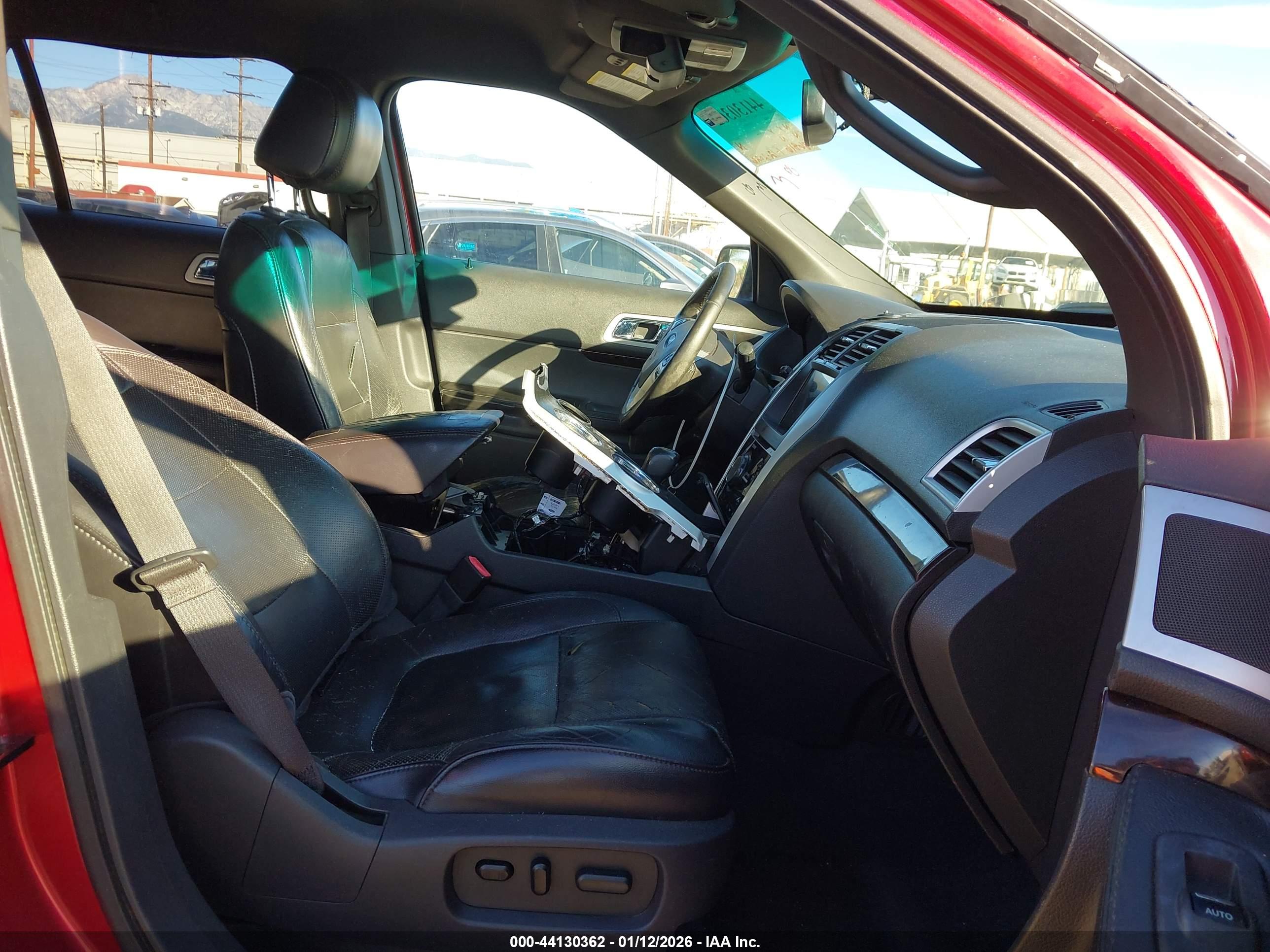 FORD EXPLORER image 5