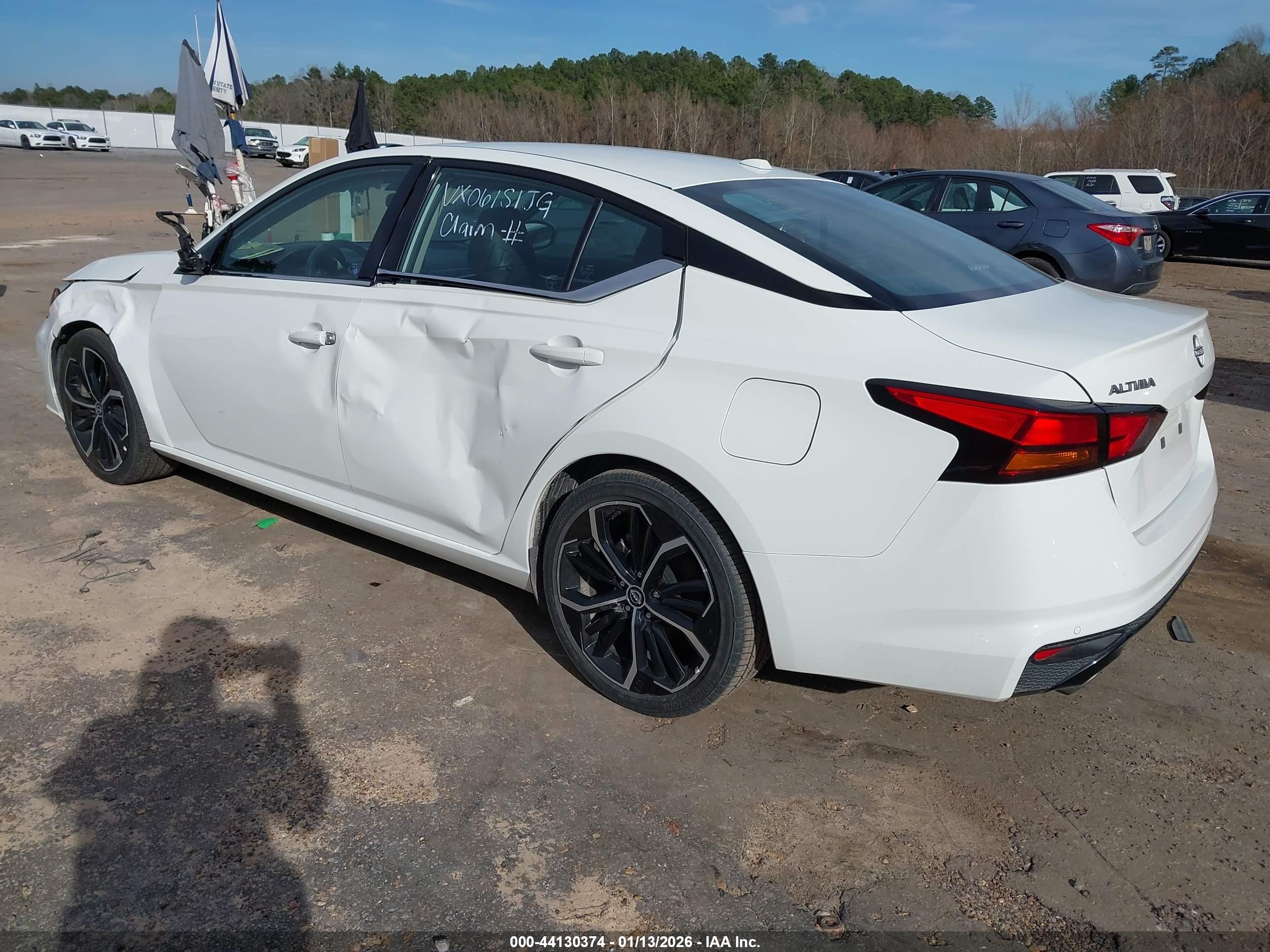 NISSAN ALTIMA image 3