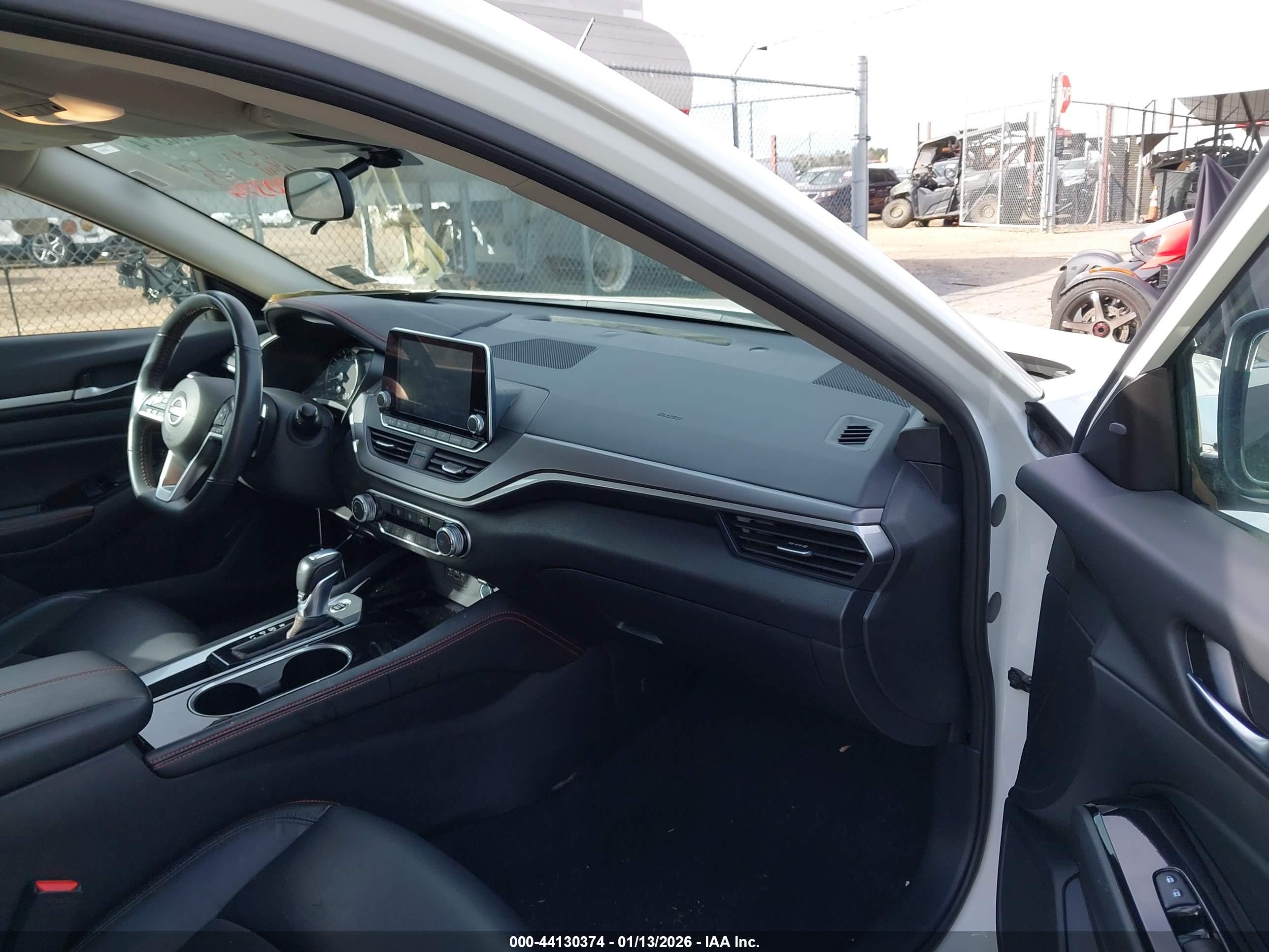 NISSAN ALTIMA image 5