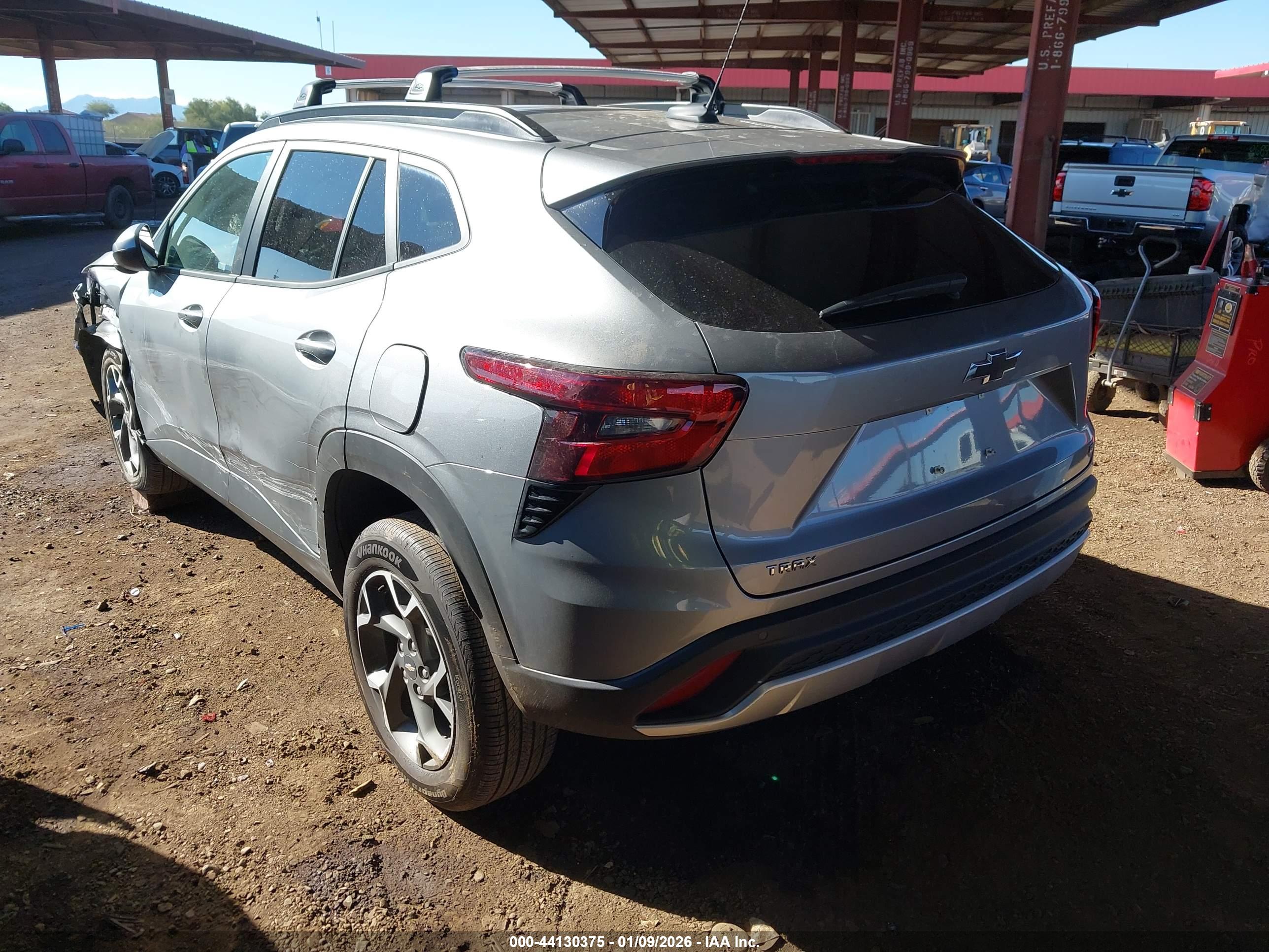 CHEVROLET TRAX image 3