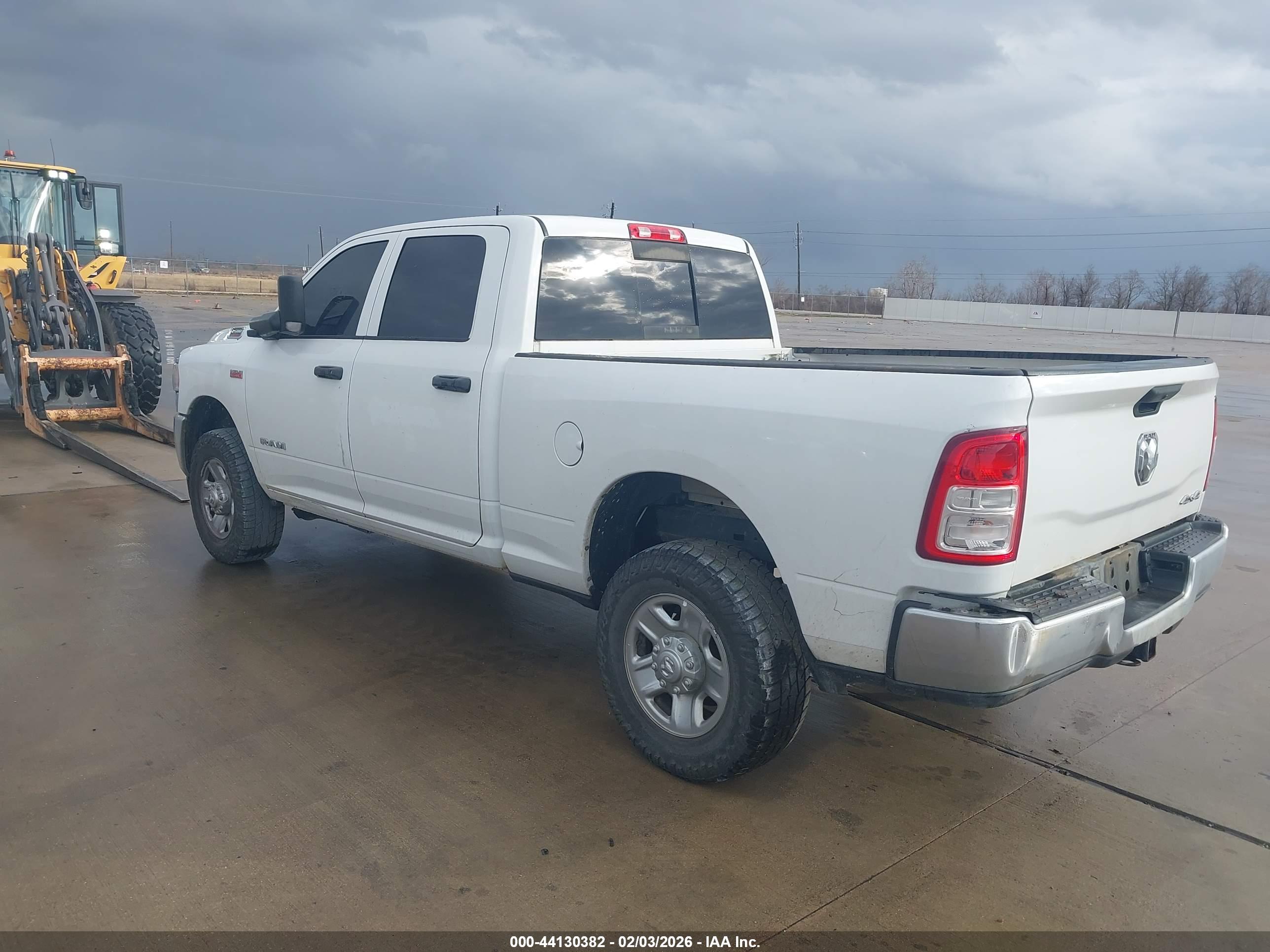 RAM 2500 image 3
