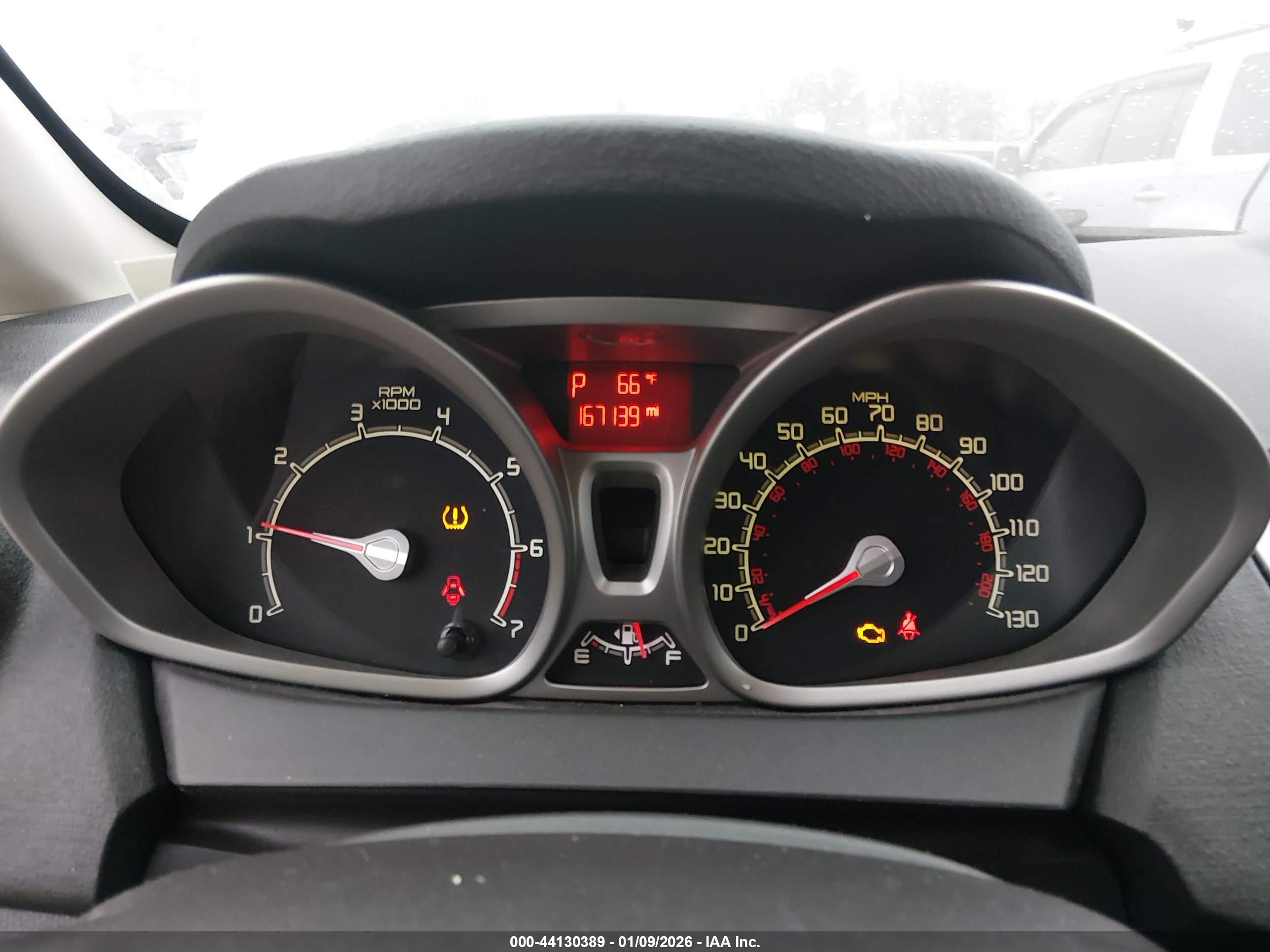 FORD FIESTA image 7