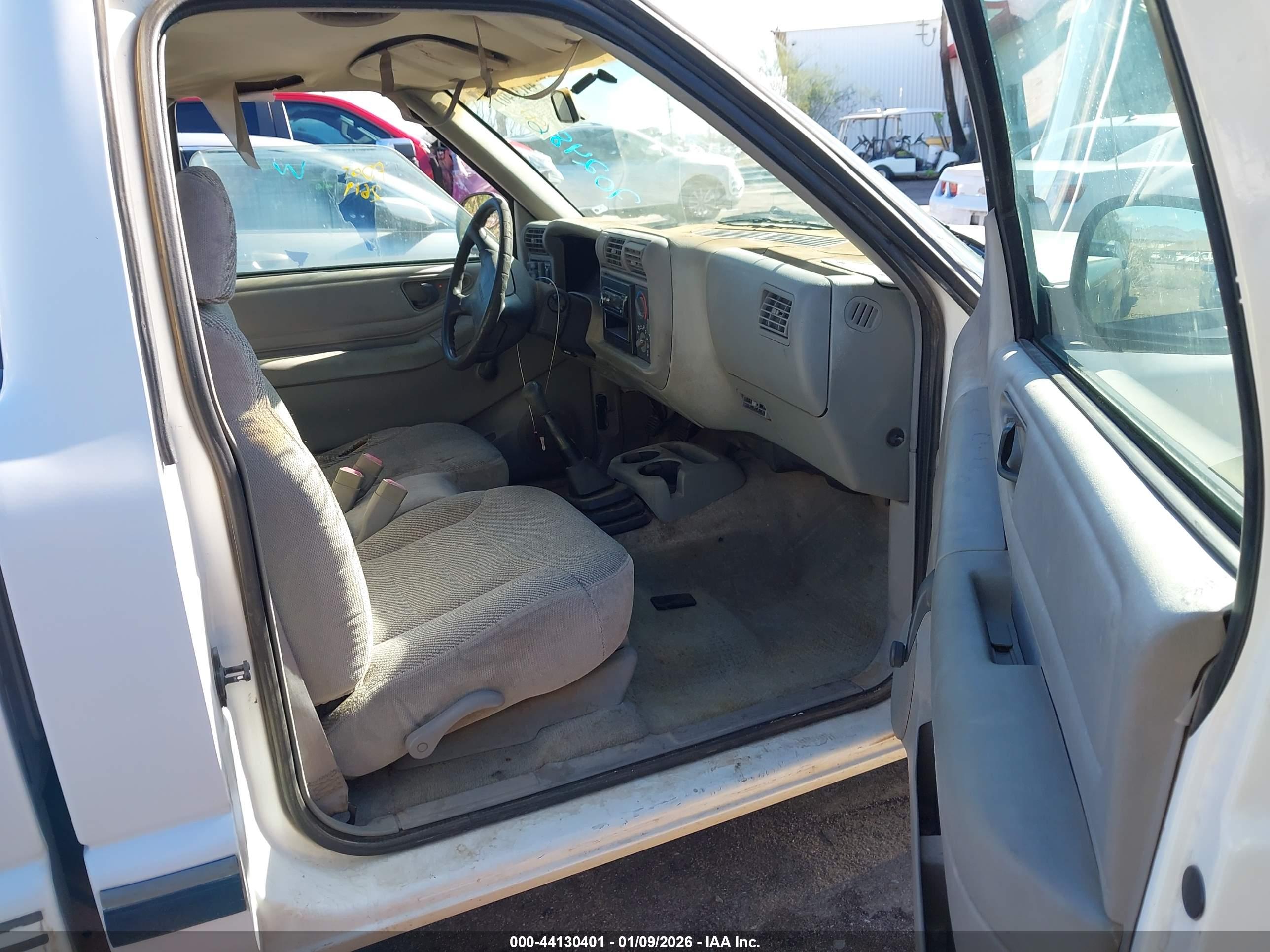 ISUZU HOMBRE image 5