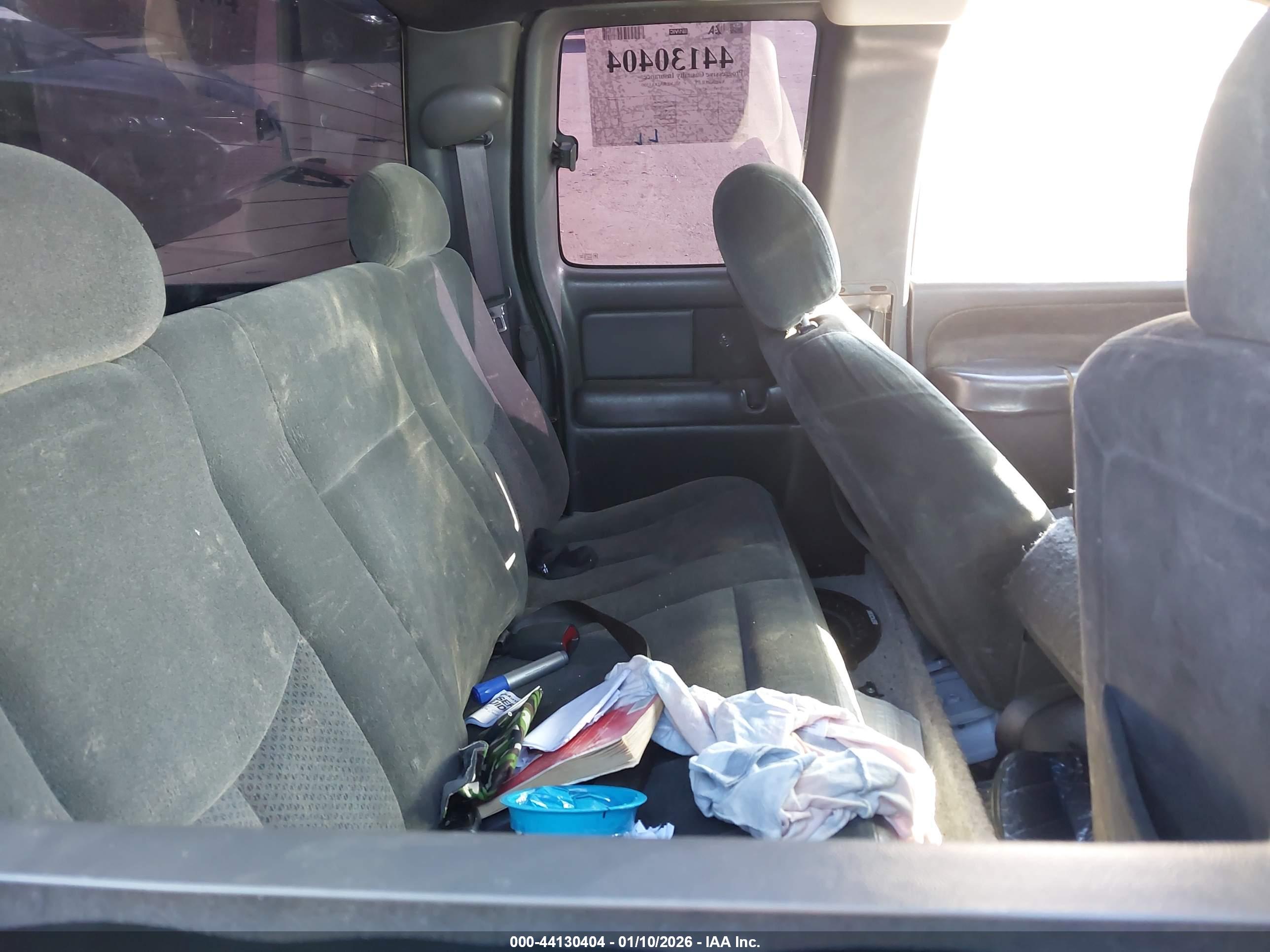 CHEVROLET SILVERADO image 8